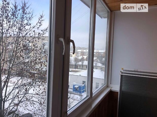 трехкомнатная квартира с мебелью в Житомире, район Житний рынок, на ул. Гоголевская в аренду на долгий срок помесячно фото 1 трехкомнатная квартира с мебелью в Житомире, район Житний рынок, на ул. Гоголевская в аренду на долгий срок помесячно фото 1