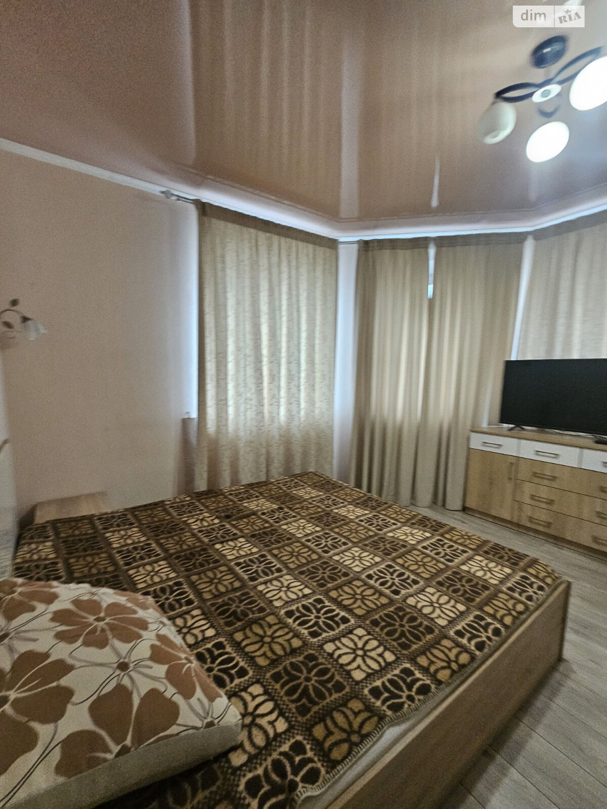 двухкомнатная квартира в Житомире, район Корбутовка, на пр. Богуна Ивана в аренду на долгий срок помесячно фото 1 двухкомнатная квартира в Житомире, район Корбутовка, на пр. Богуна Ивана в аренду на долгий срок помесячно фото 1