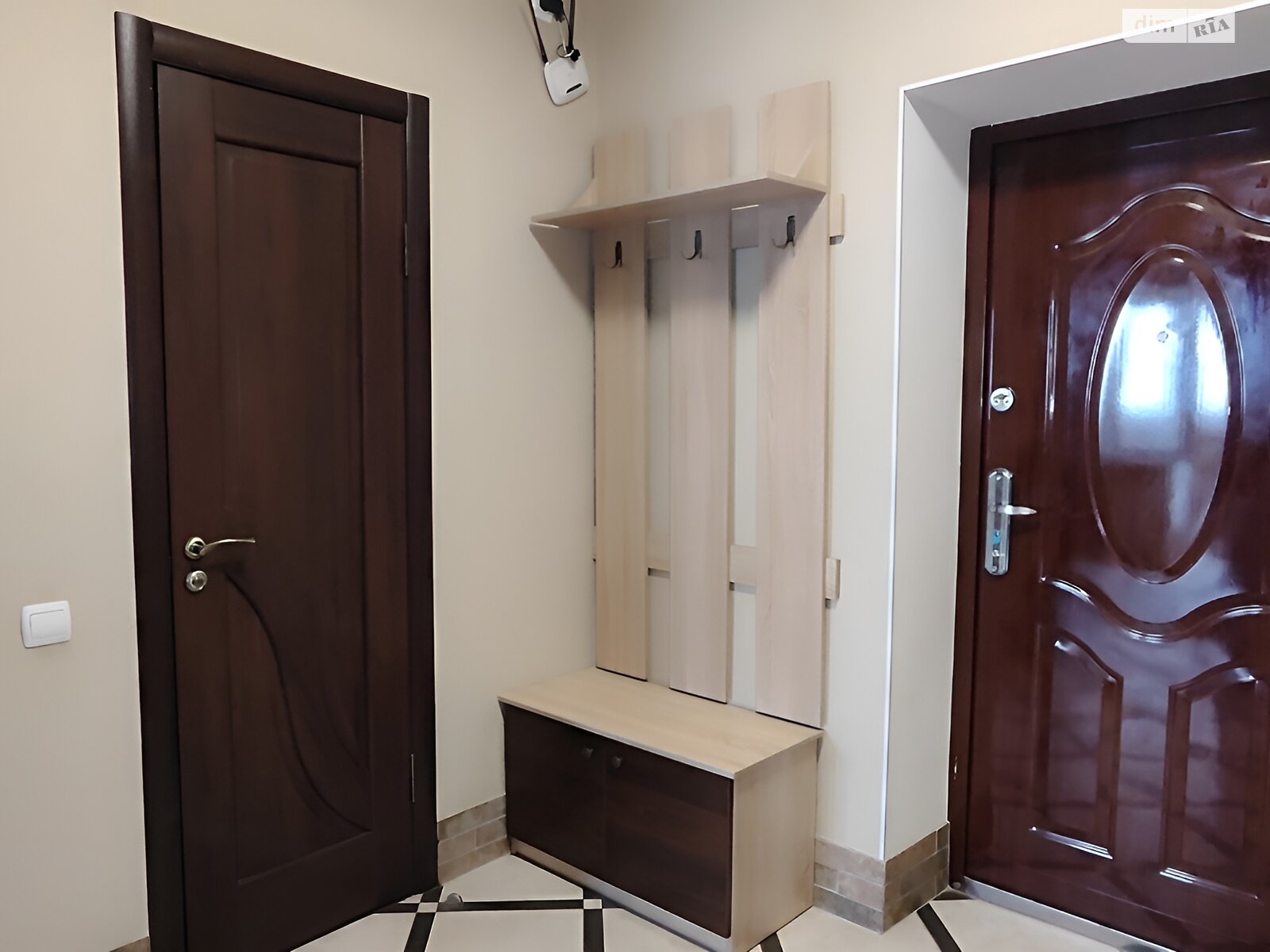однокімнатна квартира з ремонтом в Житомирі, район Корбутівка, на пр. Богуна Івана в довготривалу оренду помісячно фото 1 однокімнатна квартира з ремонтом в Житомирі, район Корбутівка, на пр. Богуна Івана в довготривалу оренду помісячно фото 1