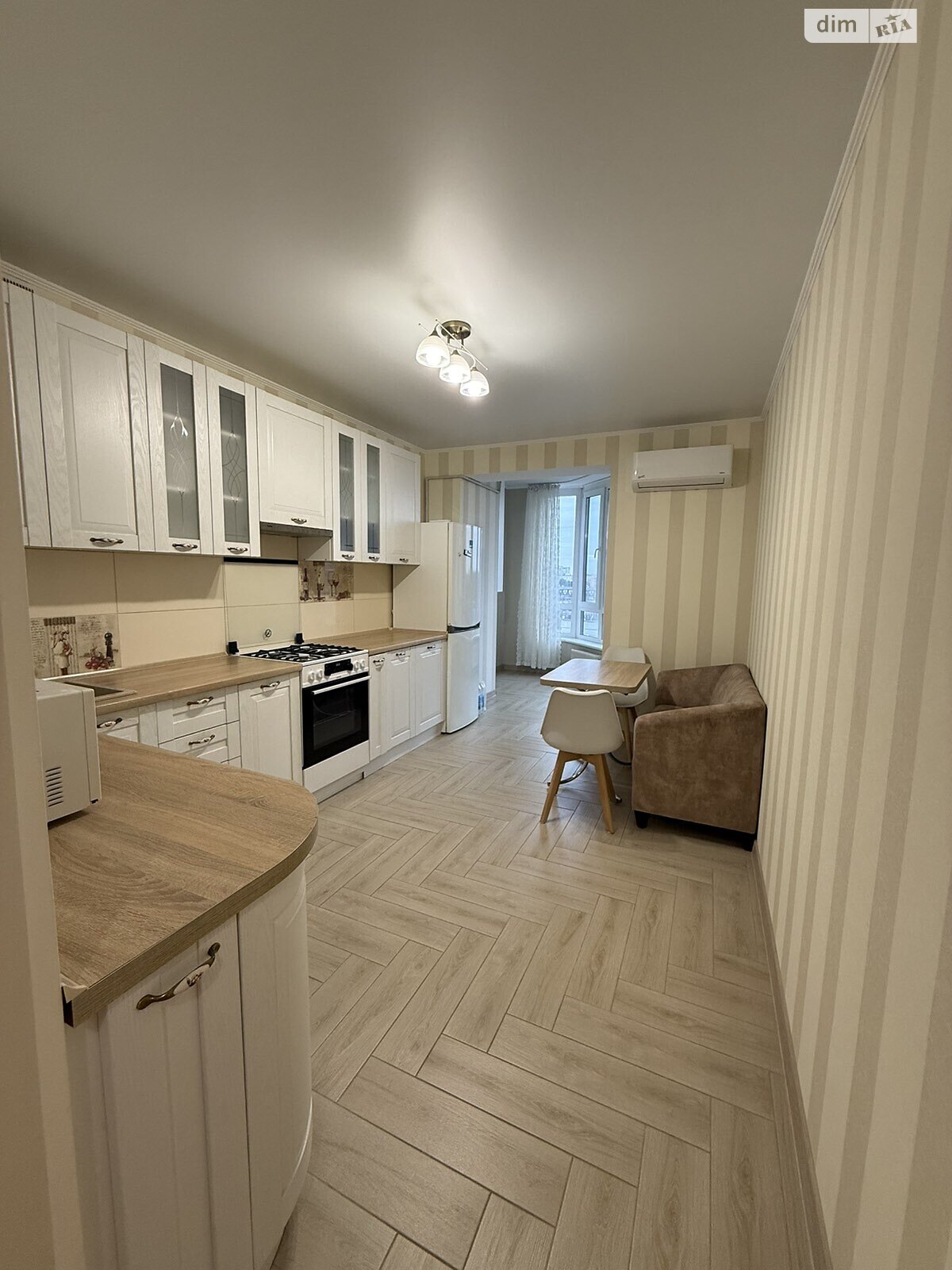 однокомнатная квартира в Житомире, район Корбутовка, на пр. Шпаковский 27 в аренду на долгий срок помесячно фото 1