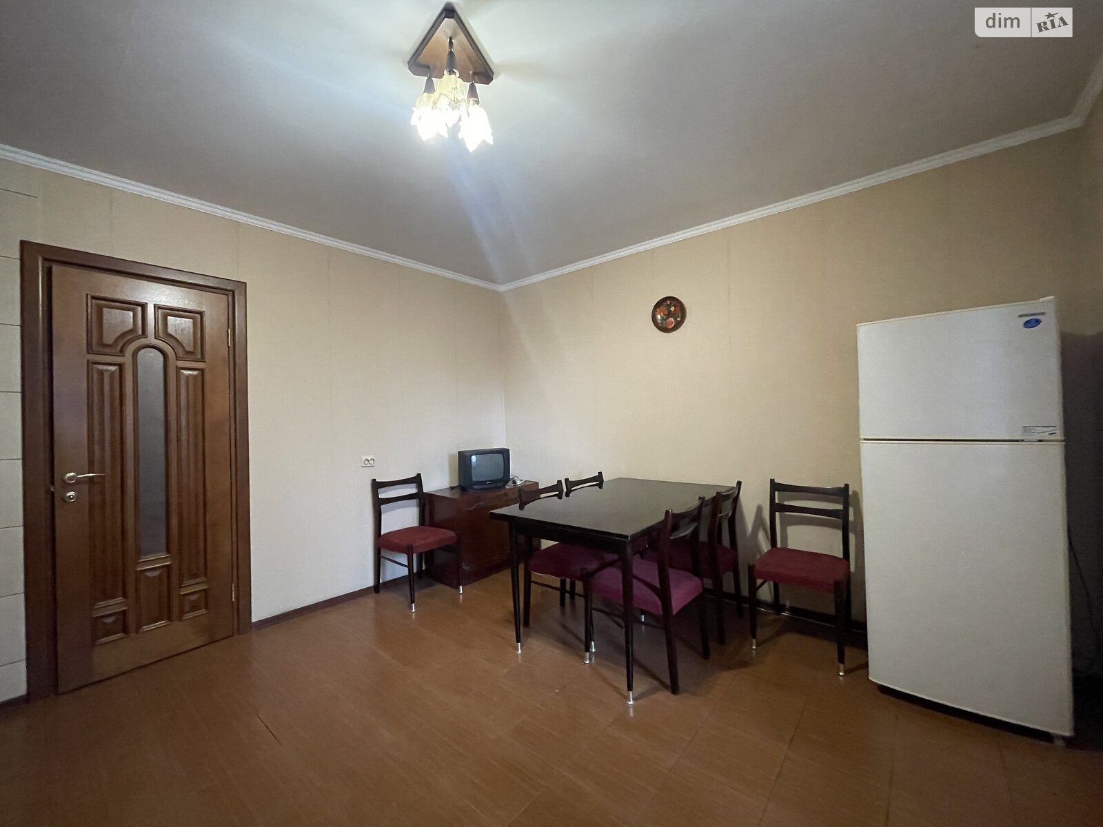 двокімнатна квартира в Житомирі, район Польова, на вул. Корольова 48Б в довготривалу оренду помісячно фото 1