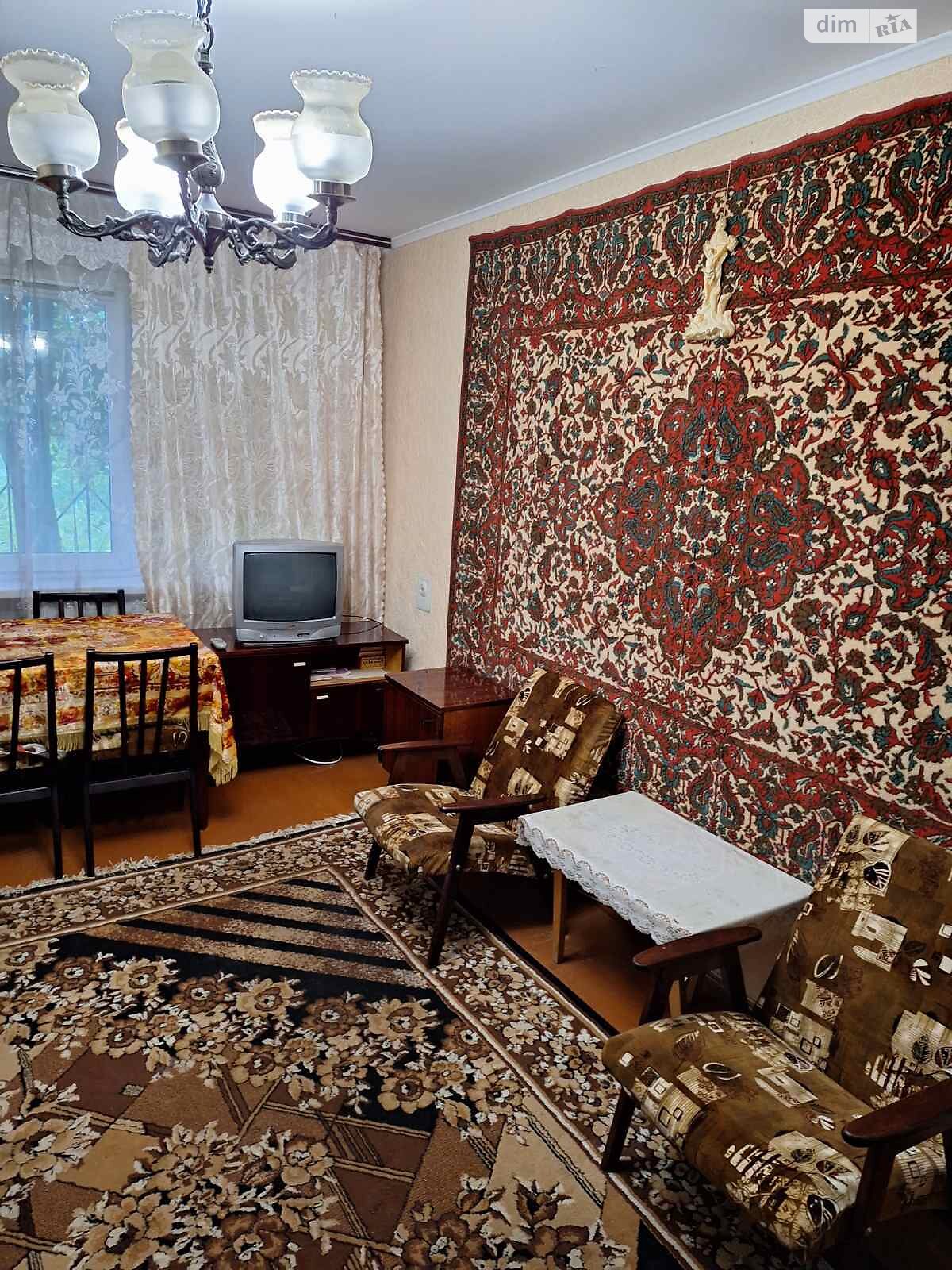 двухкомнатная квартира в Житомире, район Полевая, на ул. Витрука в аренду на долгий срок помесячно фото 1 двухкомнатная квартира в Житомире, район Полевая, на ул. Витрука в аренду на долгий срок помесячно фото 1