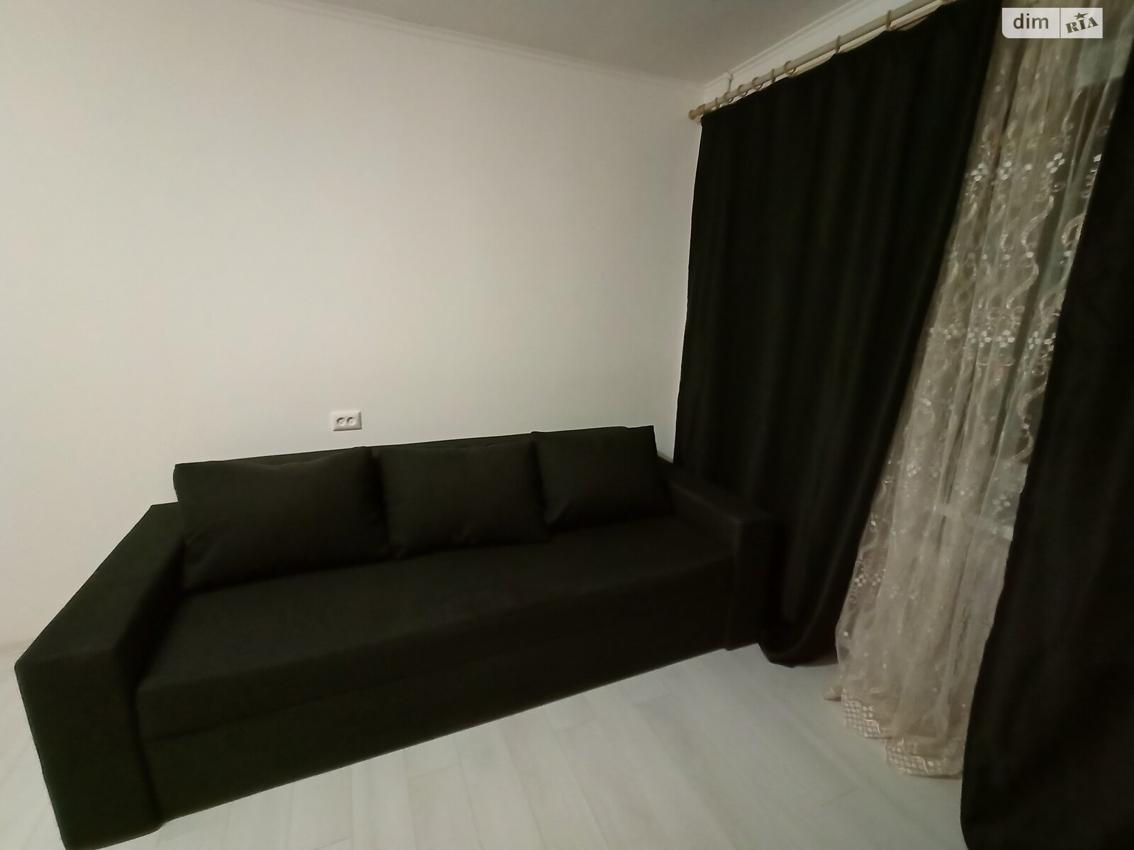 однокімнатна квартира в Житомирі, район Смолянка, на вул. Довженка в довготривалу оренду помісячно фото 1