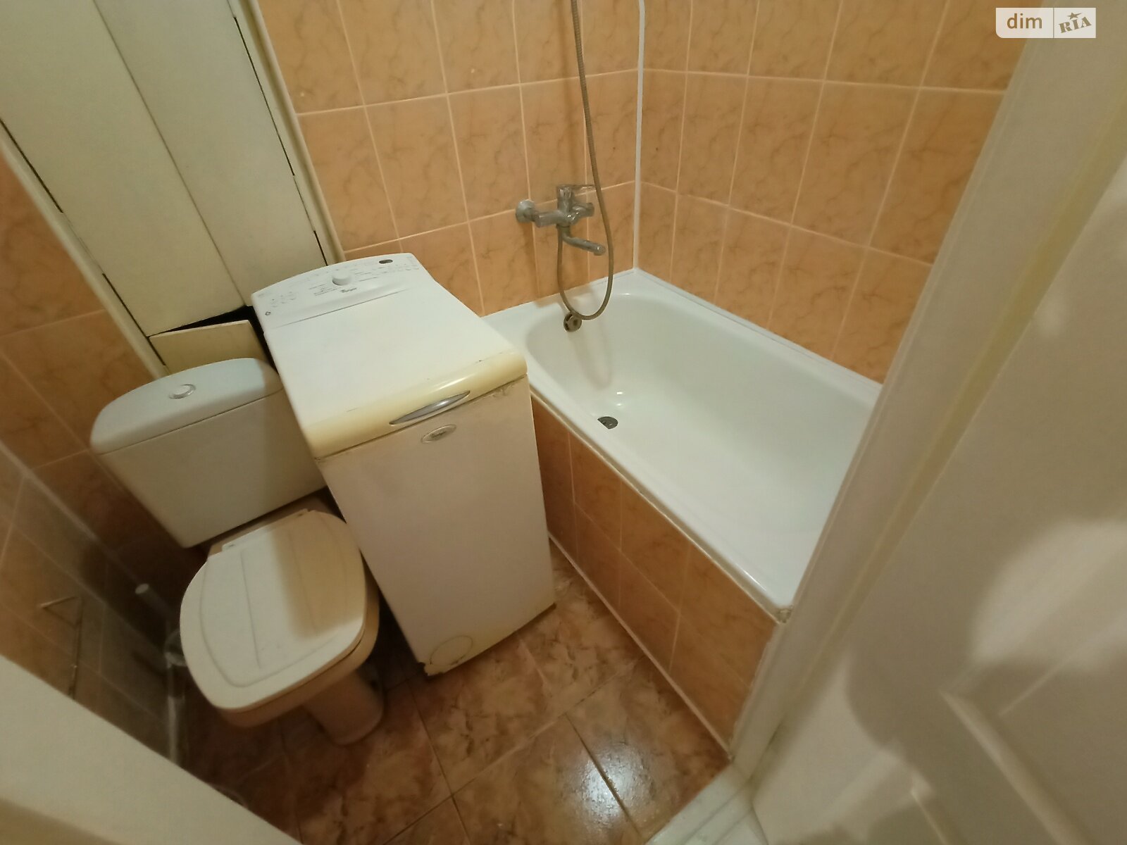 однокімнатна квартира в Житомирі, район Смолянка, на вул. Довженка в довготривалу оренду помісячно фото 1