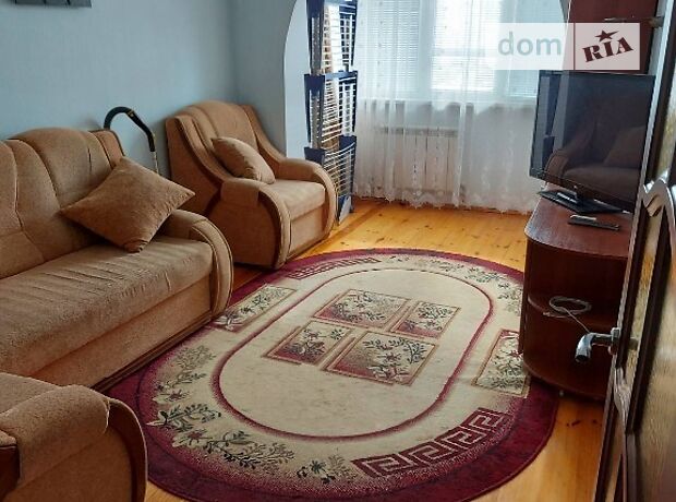 трехкомнатная квартира с мебелью в Житомире, район Центр, на пер. Вацковский в аренду на долгий срок помесячно фото 1 трехкомнатная квартира с мебелью в Житомире, район Центр, на пер. Вацковский в аренду на долгий срок помесячно фото 1