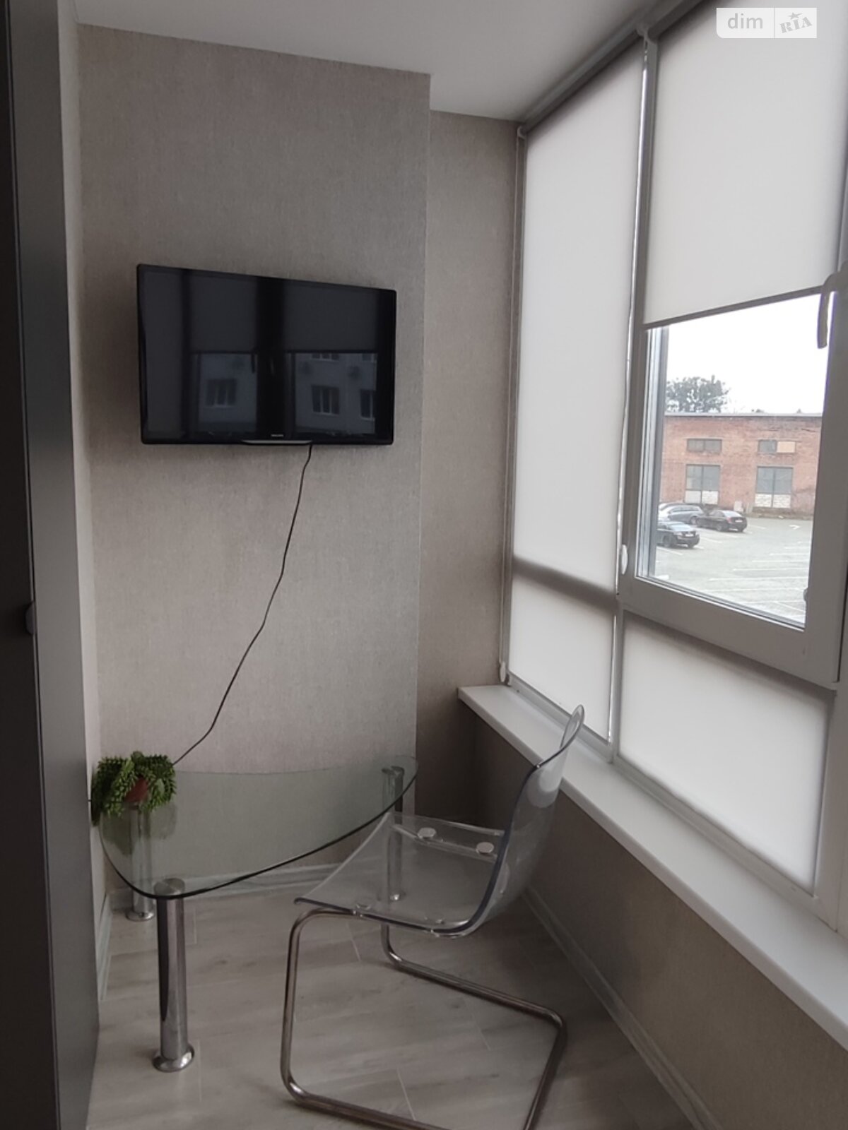 однокомнатная квартира в Житомире, район Центр, на ул. Домбровского в аренду на долгий срок помесячно фото 1 однокомнатная квартира в Житомире, район Центр, на ул. Домбровского в аренду на долгий срок помесячно фото 1