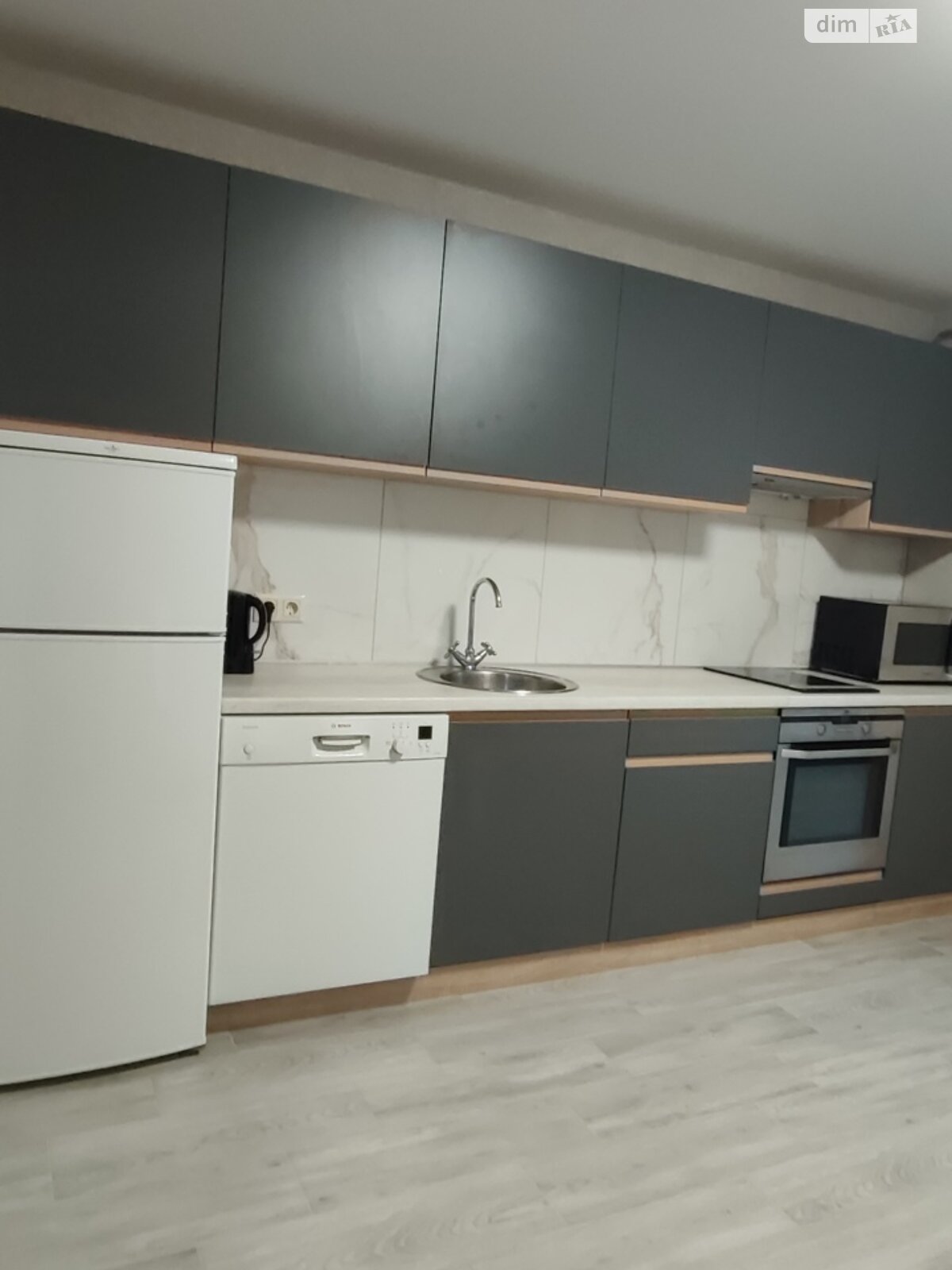 однокомнатная квартира в Житомире, район Центр, на ул. Домбровского в аренду на долгий срок помесячно фото 1 однокомнатная квартира в Житомире, район Центр, на ул. Домбровского в аренду на долгий срок помесячно фото 1