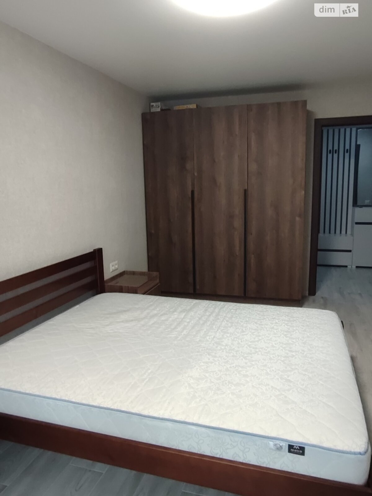 однокомнатная квартира в Житомире, район Центр, на ул. Домбровского в аренду на долгий срок помесячно фото 1 однокомнатная квартира в Житомире, район Центр, на ул. Домбровского в аренду на долгий срок помесячно фото 1