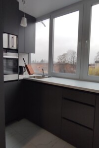 однокімнатна квартира в Житомирі, район Центр, на вул. Домбровського в довготривалу оренду помісячно фото 2 однокімнатна квартира в Житомирі, район Центр, на вул. Домбровського в довготривалу оренду помісячно фото 2