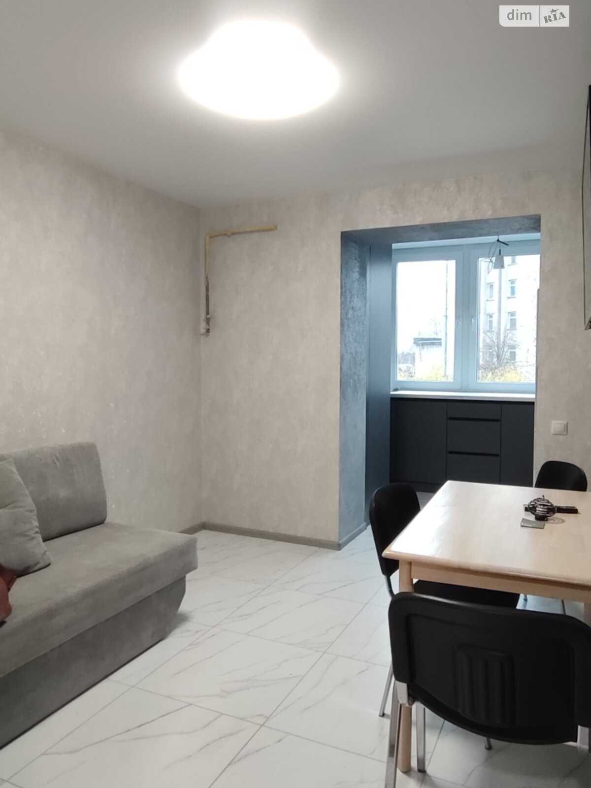 однокімнатна квартира в Житомирі, район Центр, на вул. Домбровського в довготривалу оренду помісячно фото 1 однокімнатна квартира в Житомирі, район Центр, на вул. Домбровського в довготривалу оренду помісячно фото 1