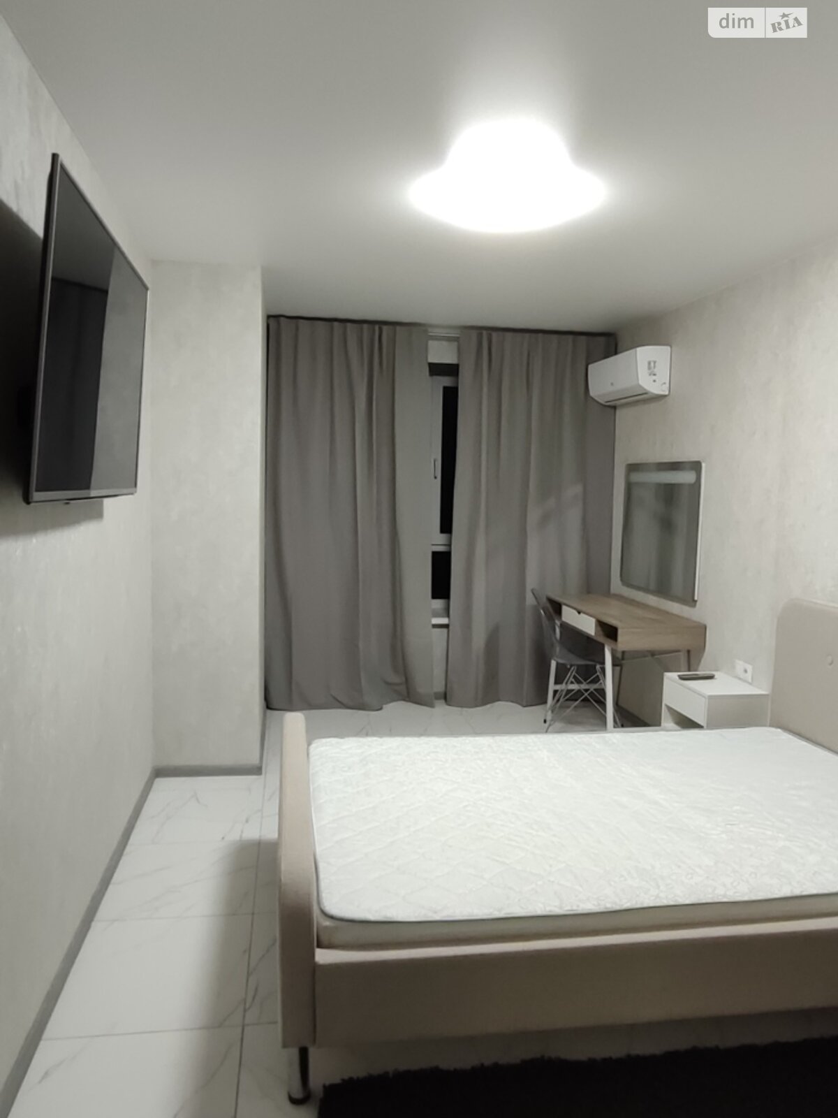 однокімнатна квартира в Житомирі, район Центр, на вул. Домбровського в довготривалу оренду помісячно фото 1