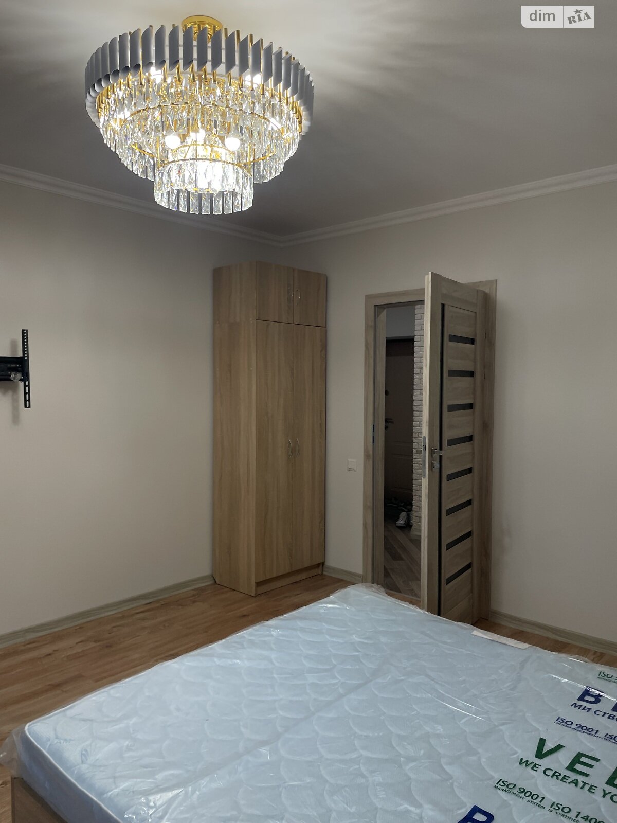 двокімнатна квартира в Житомирі, район Центр, на вул. Євгена Рихліка 11 в довготривалу оренду помісячно фото 1 двокімнатна квартира в Житомирі, район Центр, на вул. Євгена Рихліка 11 в довготривалу оренду помісячно фото 1