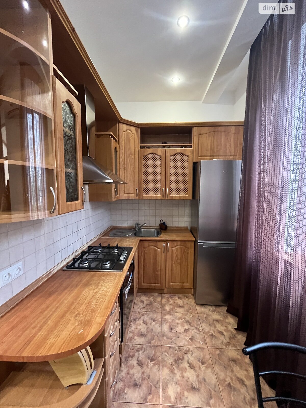 двокімнатна квартира в Житомирі, район Центр, на вул. Київська 55 в довготривалу оренду помісячно фото 1 двокімнатна квартира в Житомирі, район Центр, на вул. Київська 55 в довготривалу оренду помісячно фото 1