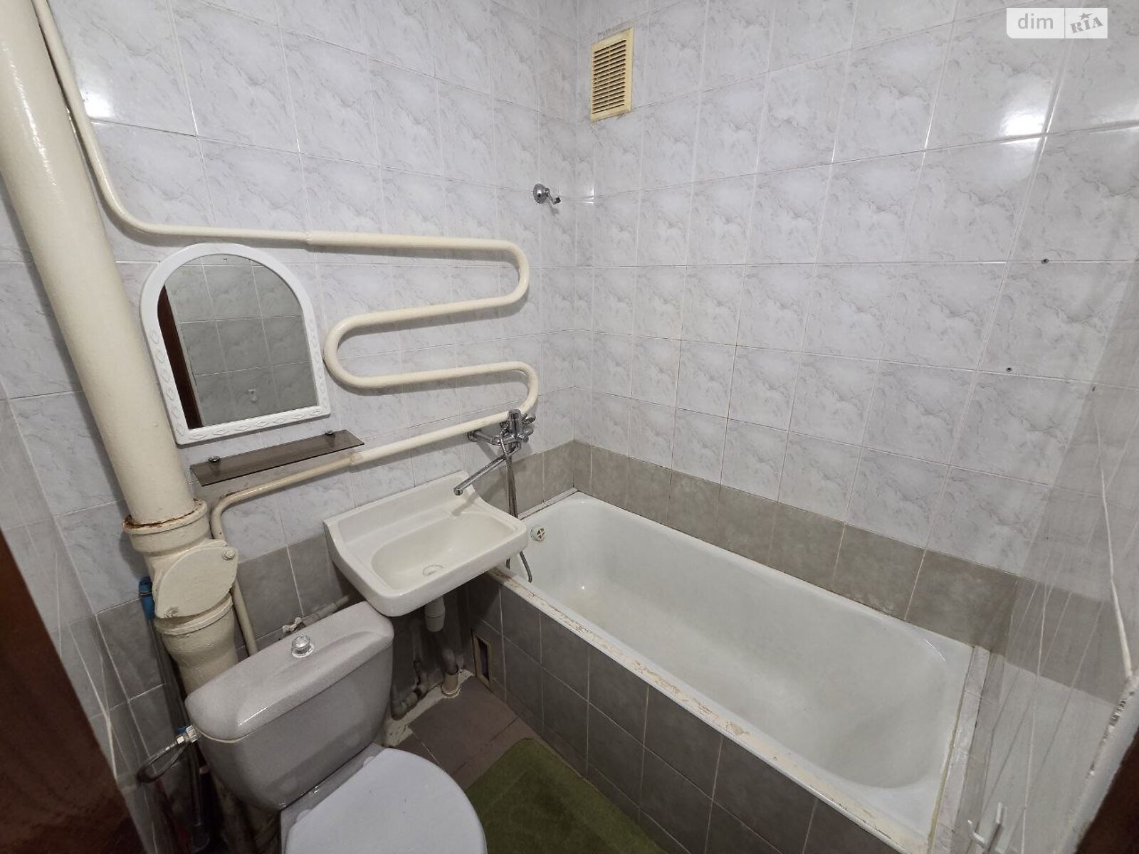 однокомнатная квартира в Житомире, район Центр, на ул. Лятошинского Бориса 11 в аренду на долгий срок помесячно фото 1 однокомнатная квартира в Житомире, район Центр, на ул. Лятошинского Бориса 11 в аренду на долгий срок помесячно фото 1