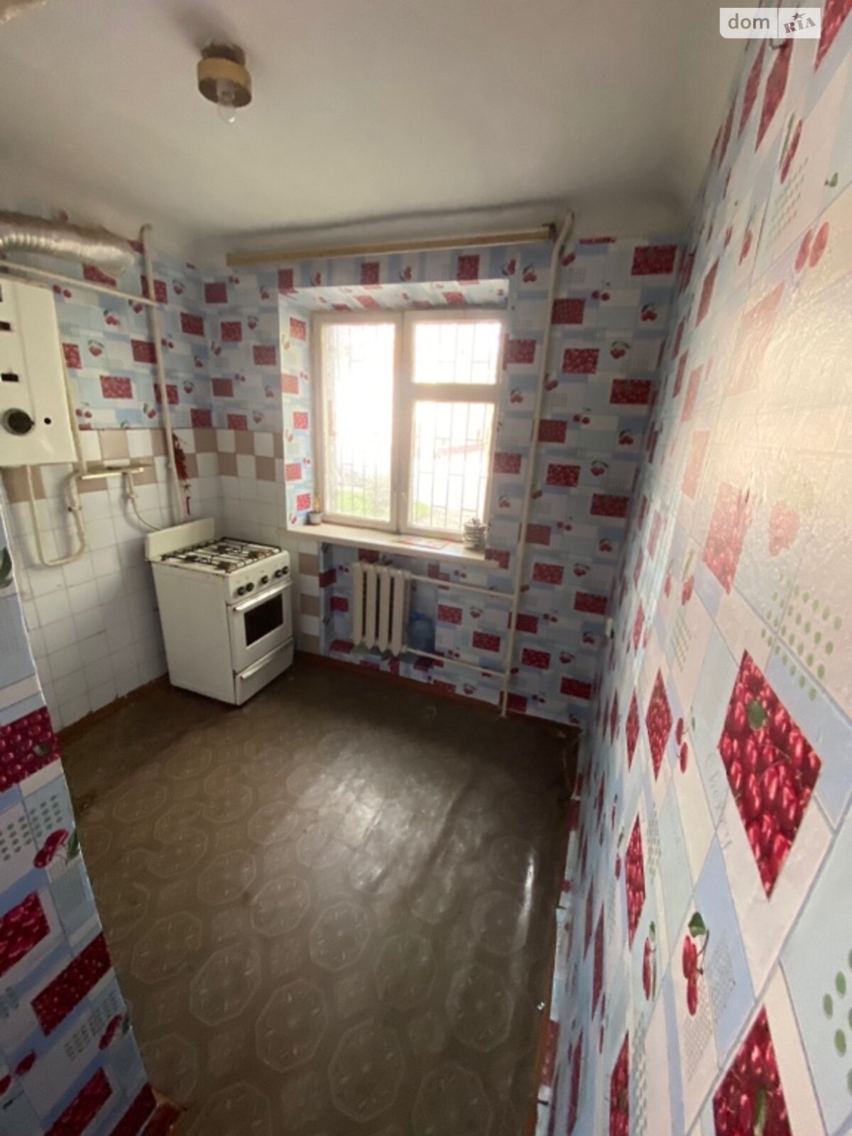 трехкомнатная квартира без мебели в Житомире, район Центр, на ул. Михаила Грушевского в аренду на долгий срок помесячно фото 1