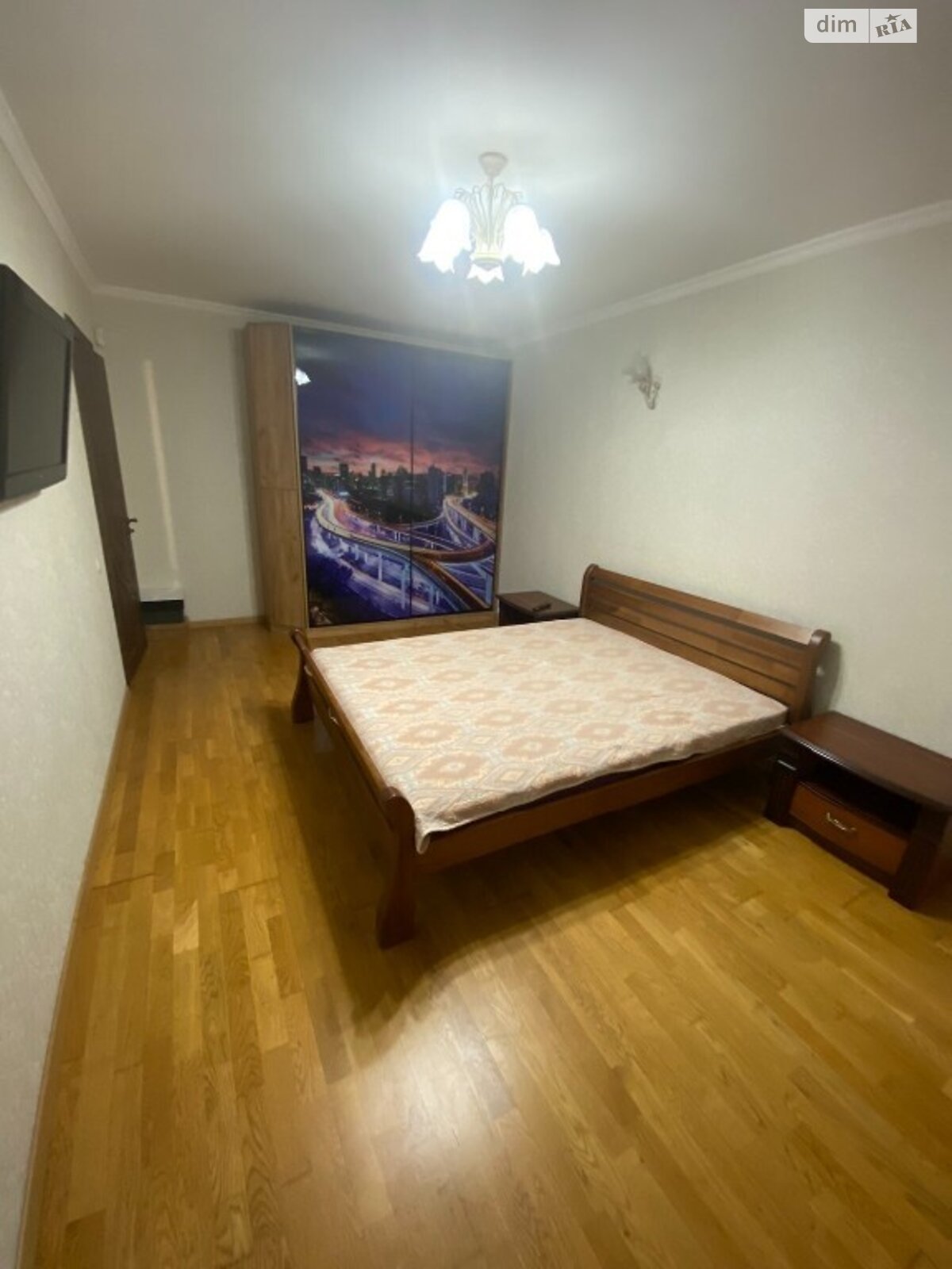 трехкомнатная квартира в Житомире, район Центр, на ул. Михаила Грушевского в аренду на долгий срок помесячно фото 1