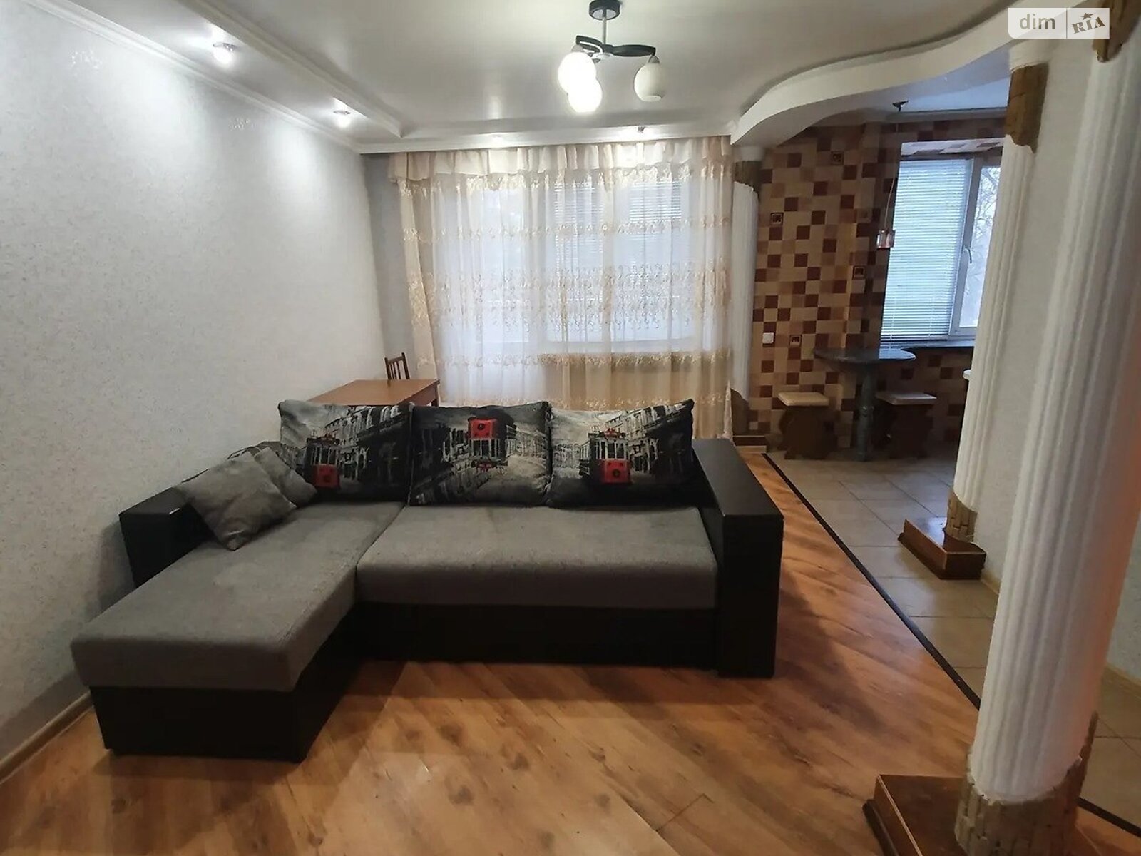 двокімнатна квартира в Житомирі, район Центр, на майд. Перемоги в довготривалу оренду помісячно фото 1 двокімнатна квартира в Житомирі, район Центр, на майд. Перемоги в довготривалу оренду помісячно фото 1