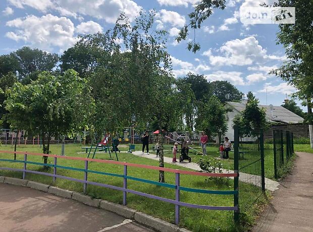 трехкомнатная квартира с мебелью в Житомире, район Центр, на ул. Победы в аренду на долгий срок помесячно фото 1 трехкомнатная квартира с мебелью в Житомире, район Центр, на ул. Победы в аренду на долгий срок помесячно фото 1