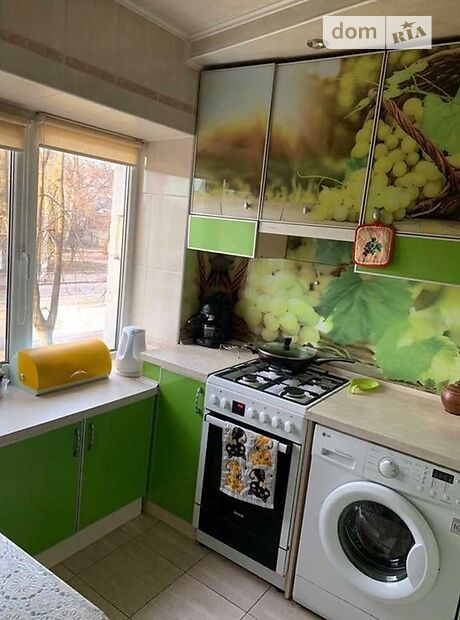 трехкомнатная квартира в Житомире, район Центр, на ул. Покровская в аренду на долгий срок помесячно фото 1 трехкомнатная квартира в Житомире, район Центр, на ул. Покровская в аренду на долгий срок помесячно фото 1