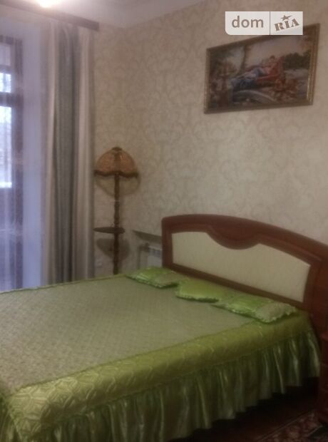 двокімнатна квартира в Житомирі, район Центр, на вул. Театральна в довготривалу оренду помісячно фото 1 двокімнатна квартира в Житомирі, район Центр, на вул. Театральна в довготривалу оренду помісячно фото 1