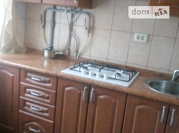 трехкомнатная квартира с ремонтом в Житомире, район Центр, в аренду на долгий срок помесячно фото 1 трехкомнатная квартира с ремонтом в Житомире, район Центр, в аренду на долгий срок помесячно фото 1