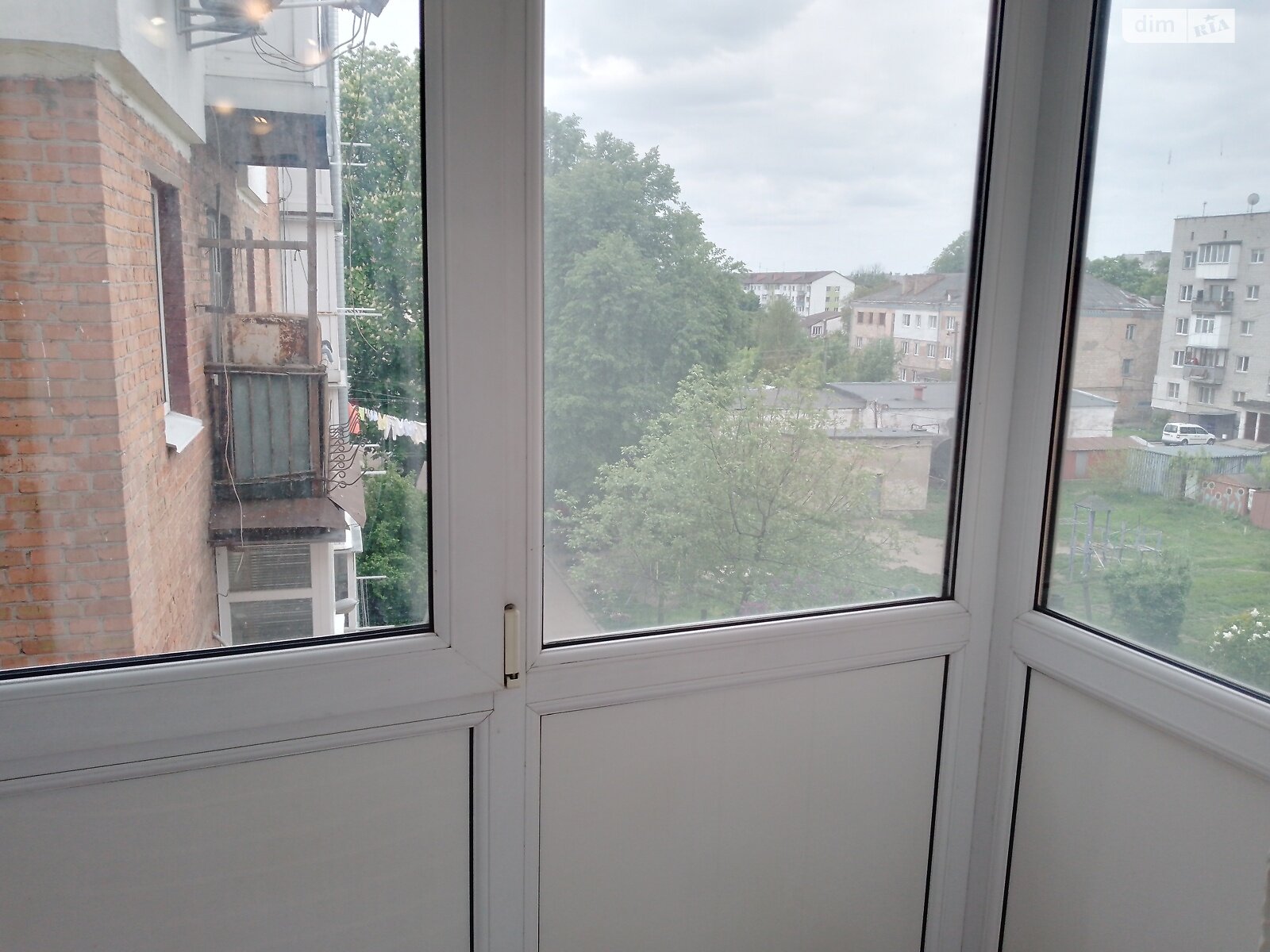 однокімнатна квартира в Житомирі, район Вокзал, на вул. Київська 96 в довготривалу оренду помісячно фото 1 однокімнатна квартира в Житомирі, район Вокзал, на вул. Київська 96 в довготривалу оренду помісячно фото 1