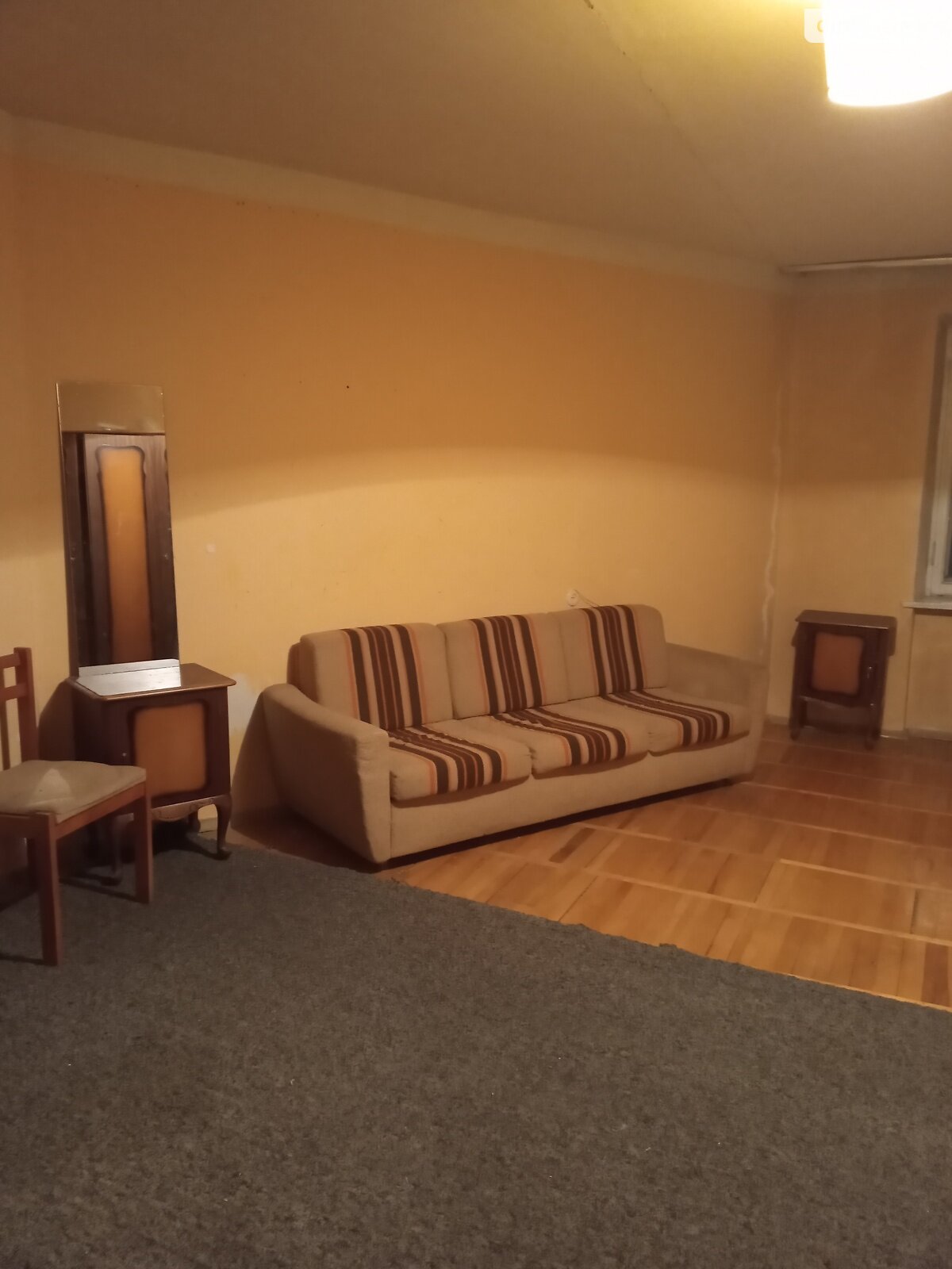 трикімнатна квартира в Житомирі, район Вокзал, на майд. Привокзальний 6/126 в довготривалу оренду помісячно фото 1