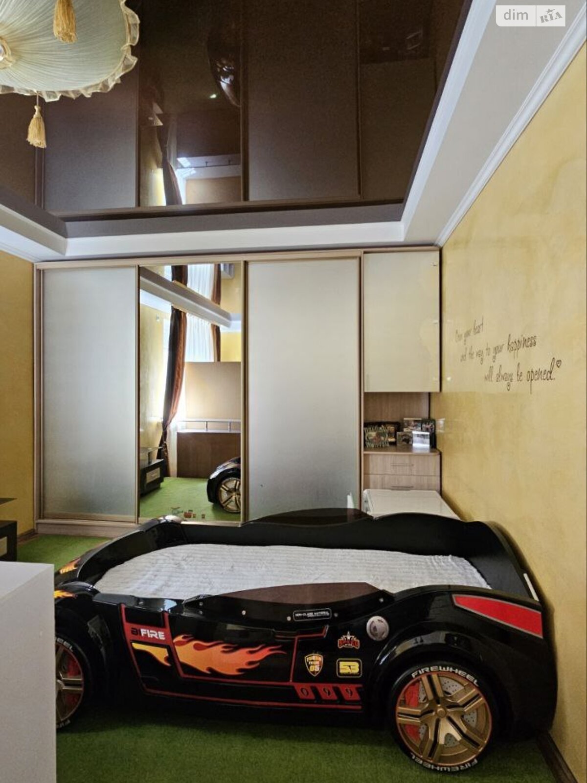 трикімнатна квартира в Кам’янському, район Заводський, на вул. Широка в довготривалу оренду помісячно фото 1 трикімнатна квартира в Кам’янському, район Заводський, на вул. Широка в довготривалу оренду помісячно фото 1