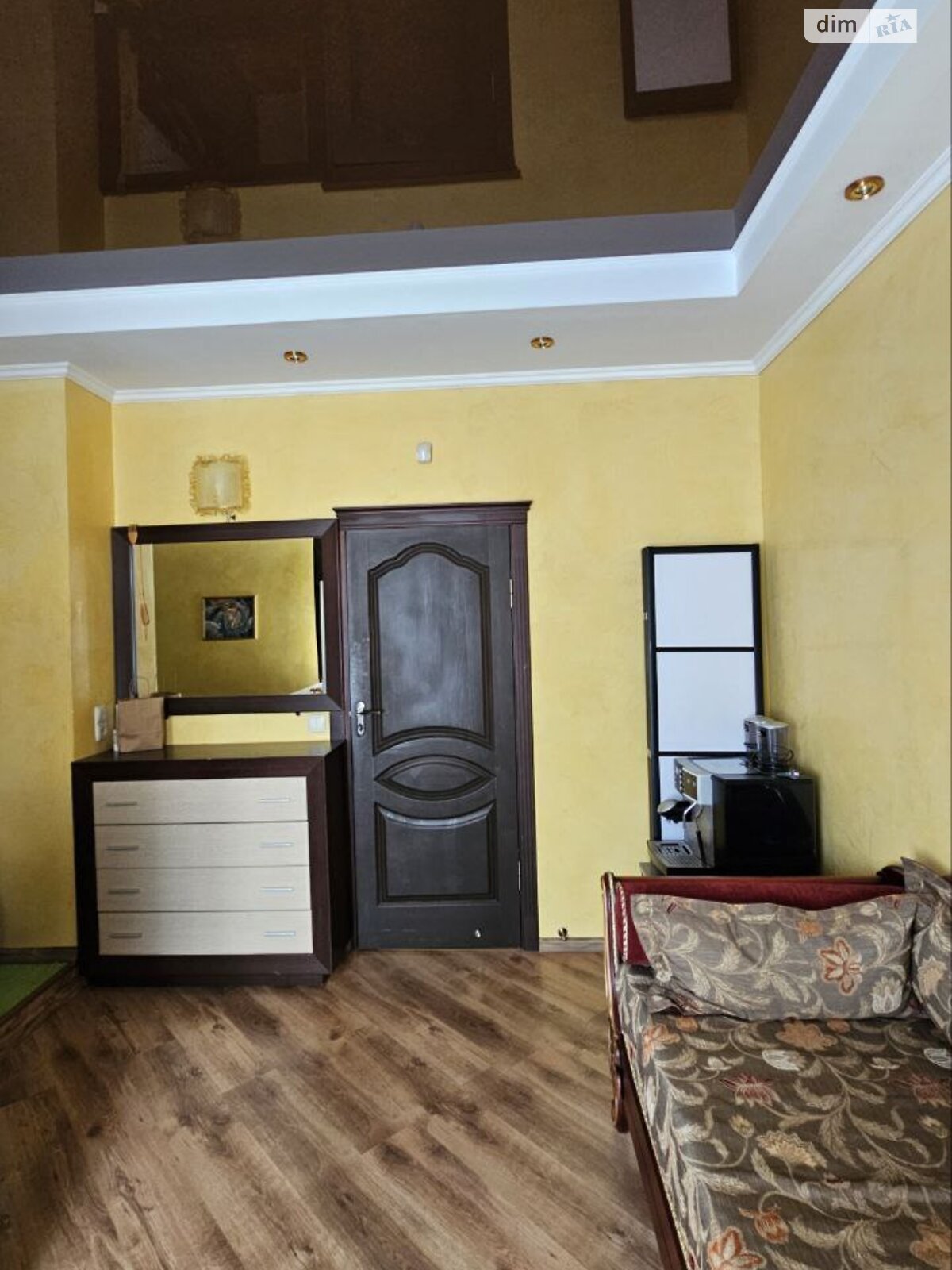 трикімнатна квартира в Кам’янському, район Заводський, на вул. Широка в довготривалу оренду помісячно фото 1 трикімнатна квартира в Кам’янському, район Заводський, на вул. Широка в довготривалу оренду помісячно фото 1