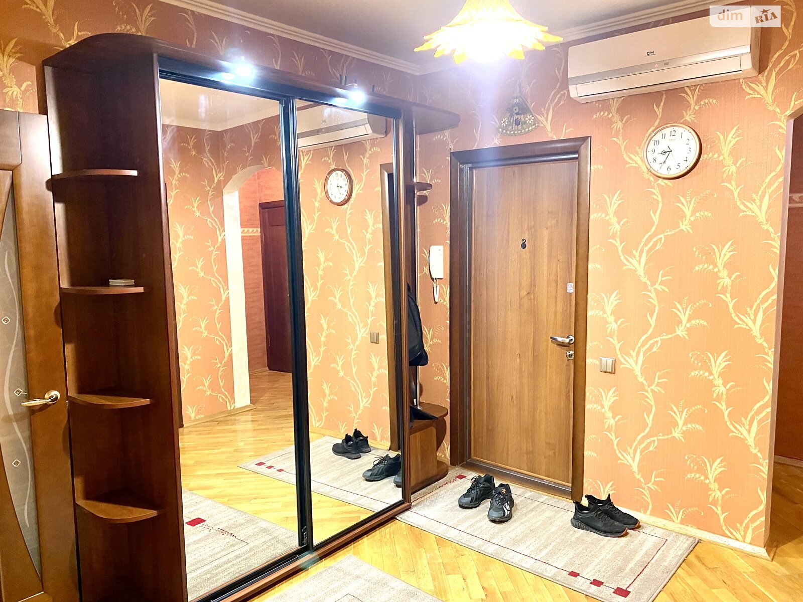 трикімнатна квартира з ремонтом в Києві, район Академмістечко, на вул. Клавдіївська 23/15 в довготривалу оренду помісячно фото 1 трикімнатна квартира з ремонтом в Києві, район Академмістечко, на вул. Клавдіївська 23/15 в довготривалу оренду помісячно фото 1