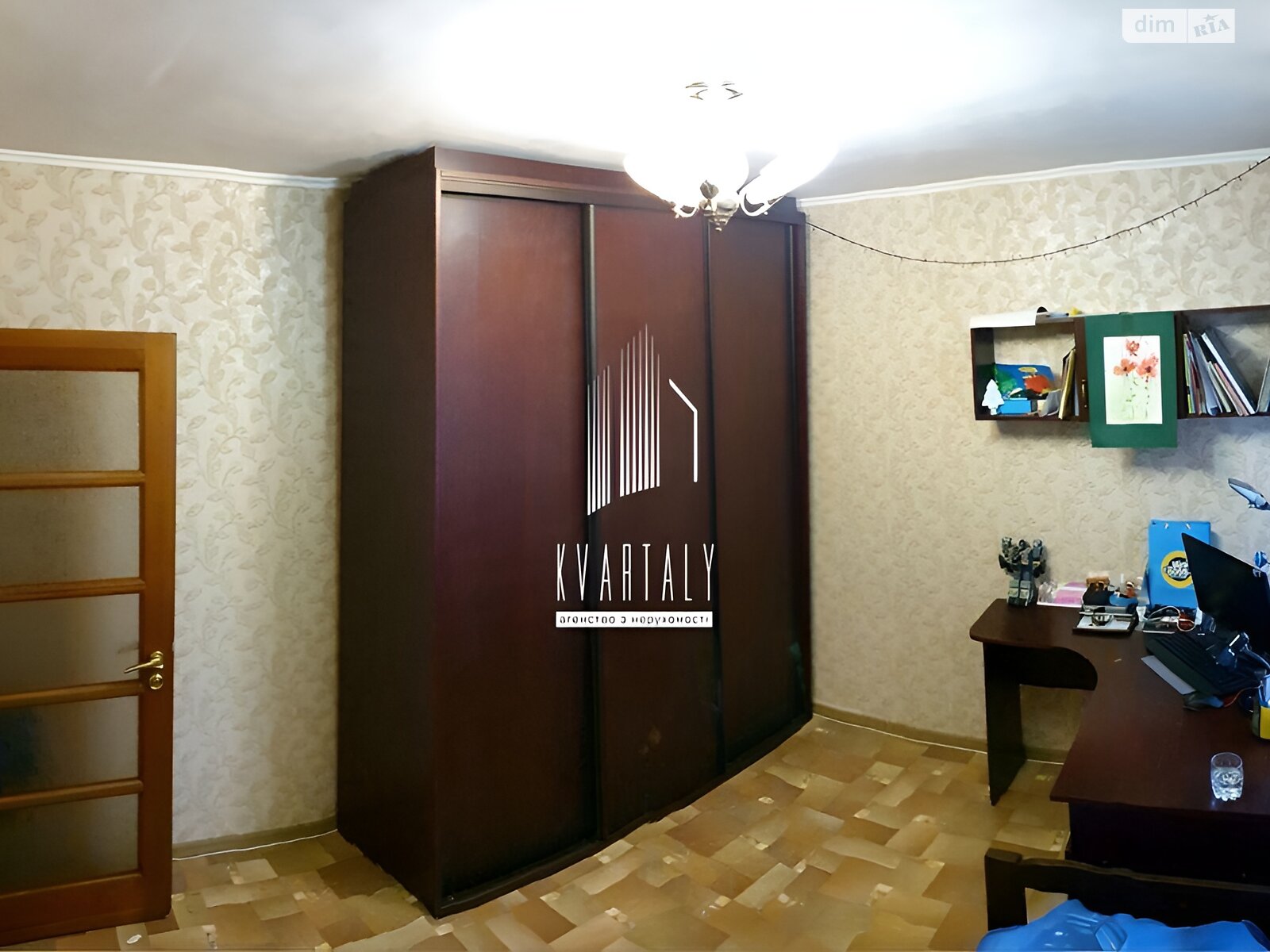 трикімнатна квартира в Києві, район Академмістечко, на пл. Святошинська 1 в довготривалу оренду помісячно фото 1 трикімнатна квартира в Києві, район Академмістечко, на пл. Святошинська 1 в довготривалу оренду помісячно фото 1