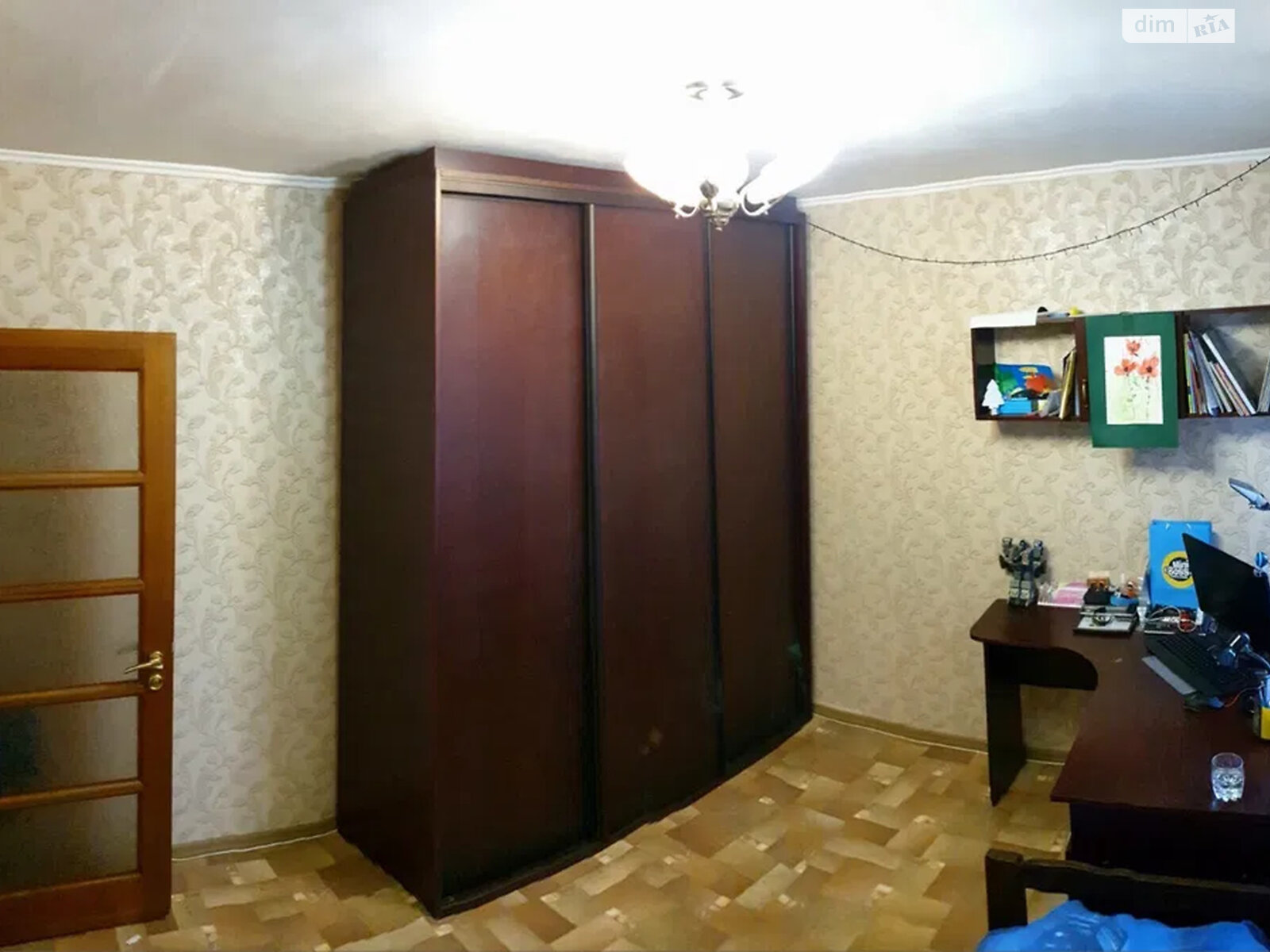 трикімнатна квартира в Києві, район Академмістечко, на пл. Святошинська 1 в довготривалу оренду помісячно фото 1 трикімнатна квартира в Києві, район Академмістечко, на пл. Святошинська 1 в довготривалу оренду помісячно фото 1