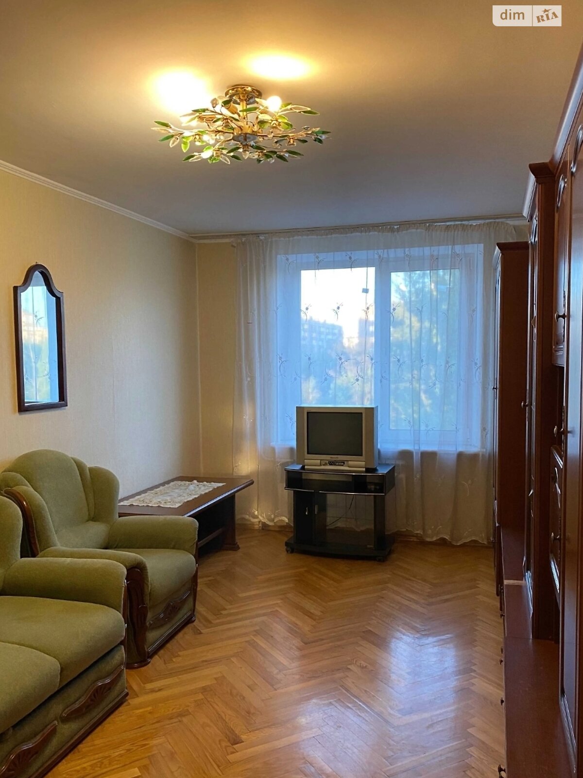 трикімнатна квартира в Києві, на бул. Академіка Вернадського 87А в довготривалу оренду помісячно фото 1 трикімнатна квартира в Києві, на бул. Академіка Вернадського 87А в довготривалу оренду помісячно фото 1