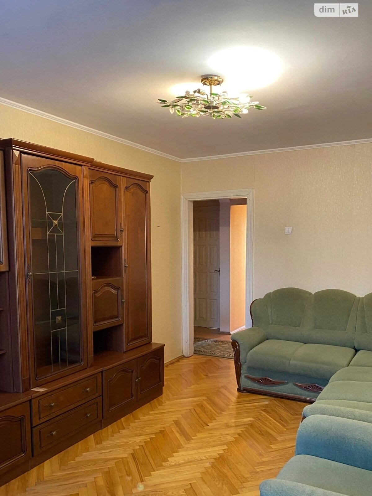 трикімнатна квартира в Києві, на бул. Академіка Вернадського 87А в довготривалу оренду помісячно фото 1 трикімнатна квартира в Києві, на бул. Академіка Вернадського 87А в довготривалу оренду помісячно фото 1