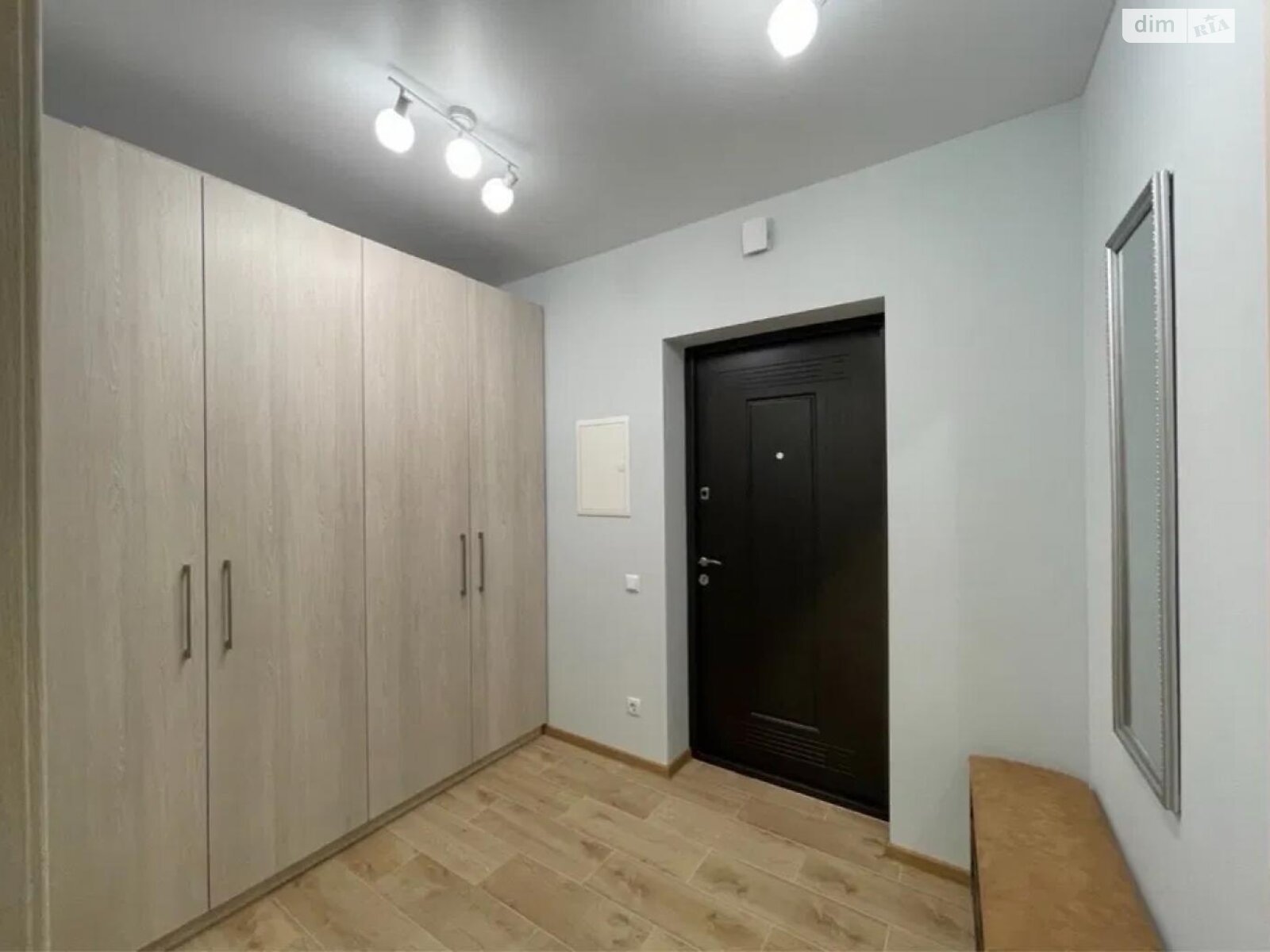 однокімнатна квартира в Києві, на вул. Олександра Олеся 6Б в довготривалу оренду помісячно фото 1 однокімнатна квартира в Києві, на вул. Олександра Олеся 6Б в довготривалу оренду помісячно фото 1