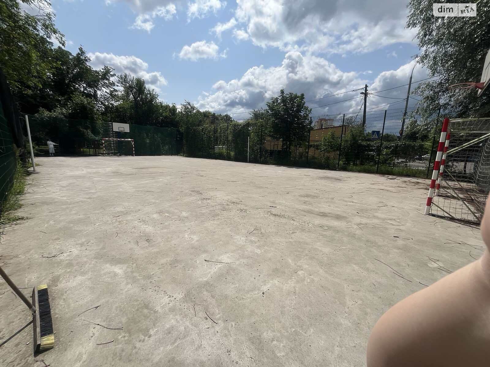 однокомнатная квартира в Киеве, район Александровская Слободка, на ул. Андрея Головко 31 в аренду на долгий срок помесячно фото 1