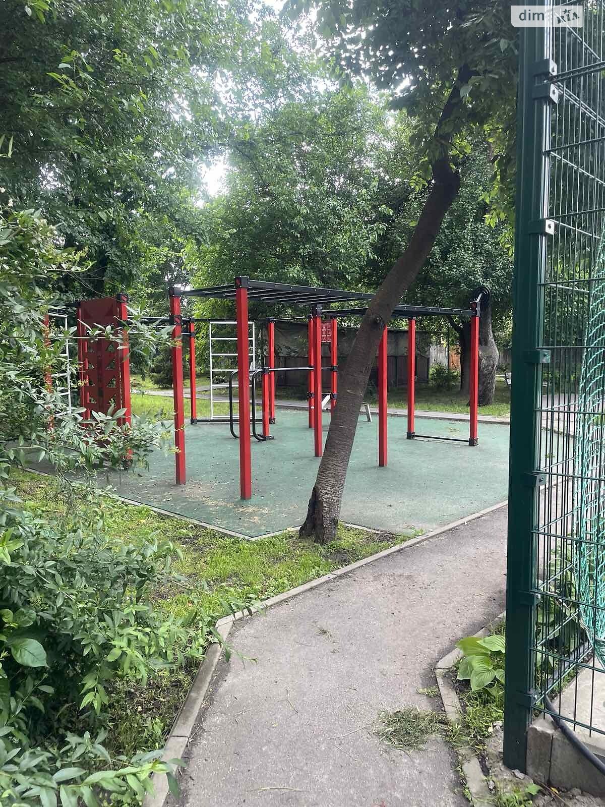 однокомнатная квартира в Киеве, район Александровская Слободка, на ул. Андрея Головко 31 в аренду на долгий срок помесячно фото 1