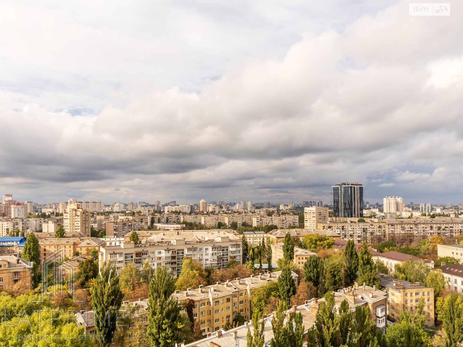 п`ятикімнатна квартира в Києві, район Олександрівська Слобідка, на просп. Лобановського 9/1 в довготривалу оренду помісячно фото 1