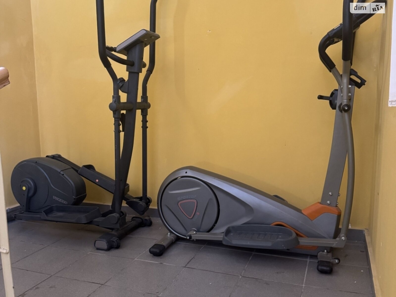 однокімнатна квартира в Києві, район Олександрівська Слобідка, на пров. Максима Кривоноса 3 в довготривалу оренду помісячно фото 1