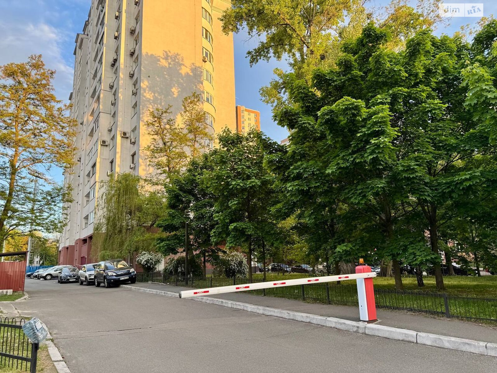 двокімнатна квартира в Києві, район Олександрівська Слобідка, на вул. Освіти 3А в довготривалу оренду помісячно фото 1 двокімнатна квартира в Києві, район Олександрівська Слобідка, на вул. Освіти 3А в довготривалу оренду помісячно фото 1