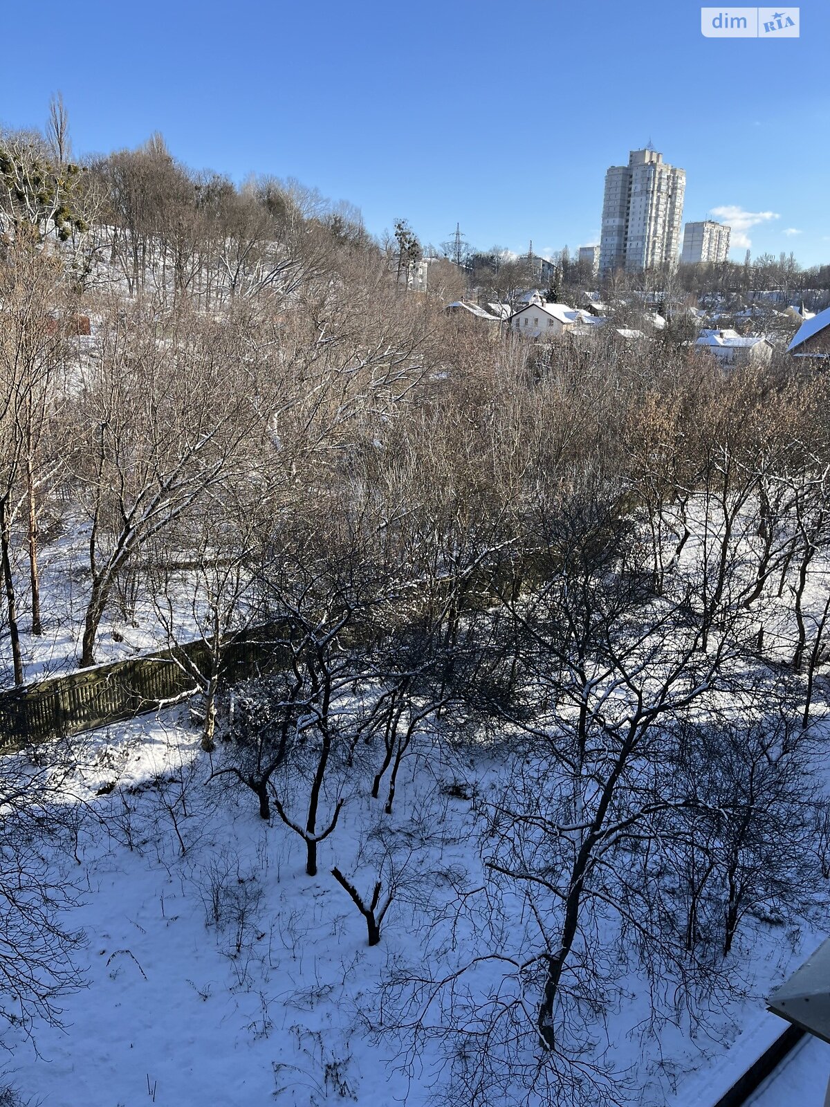 трехкомнатная квартира в Киеве, район Батыева Гора, на ул. Мокрая 7Б в аренду на долгий срок помесячно фото 1