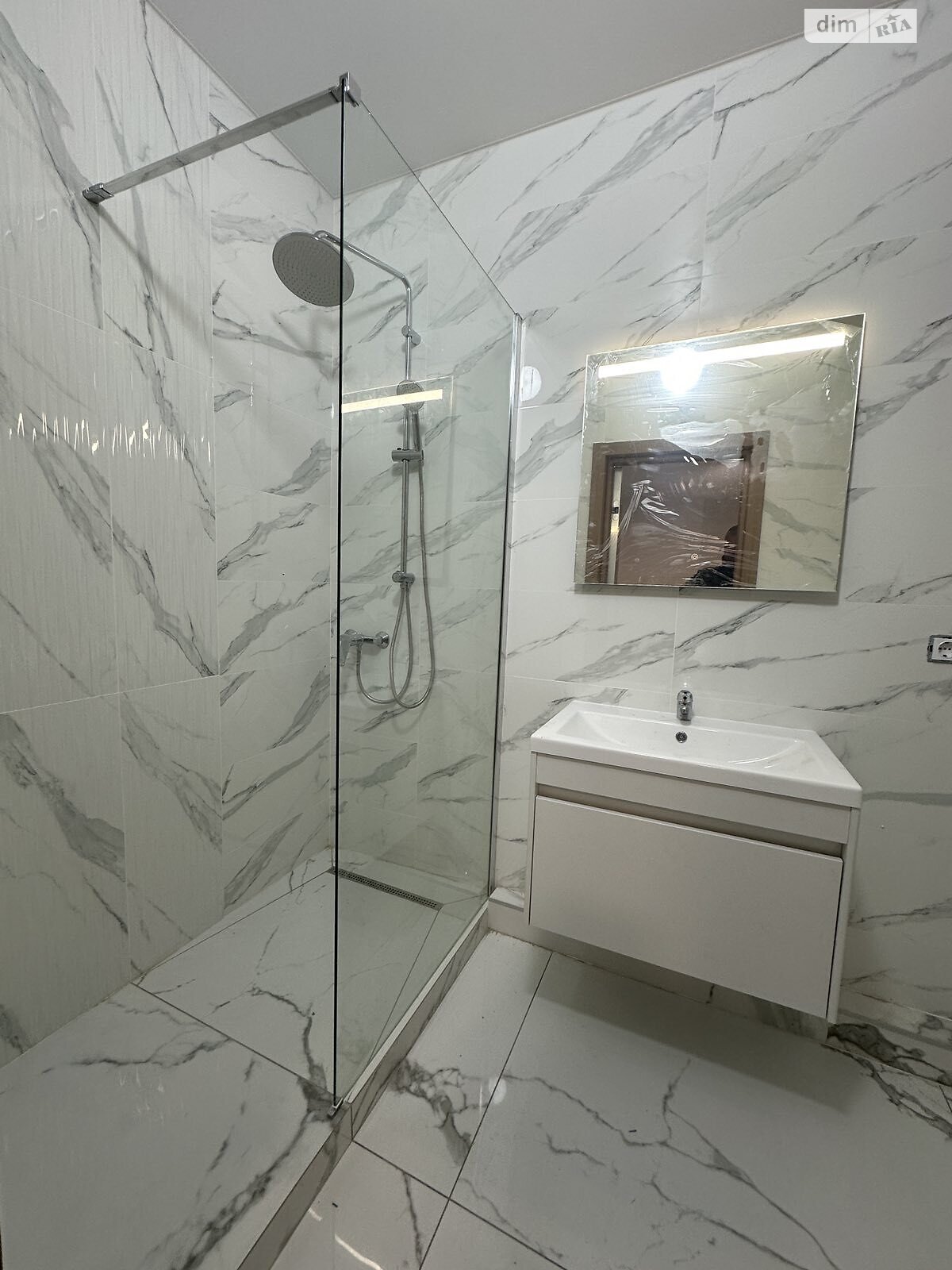 двухкомнатная квартира в Киеве, район Батыева Гора, на ул. Нововокзальная 69-75 в аренду на долгий срок помесячно фото 1