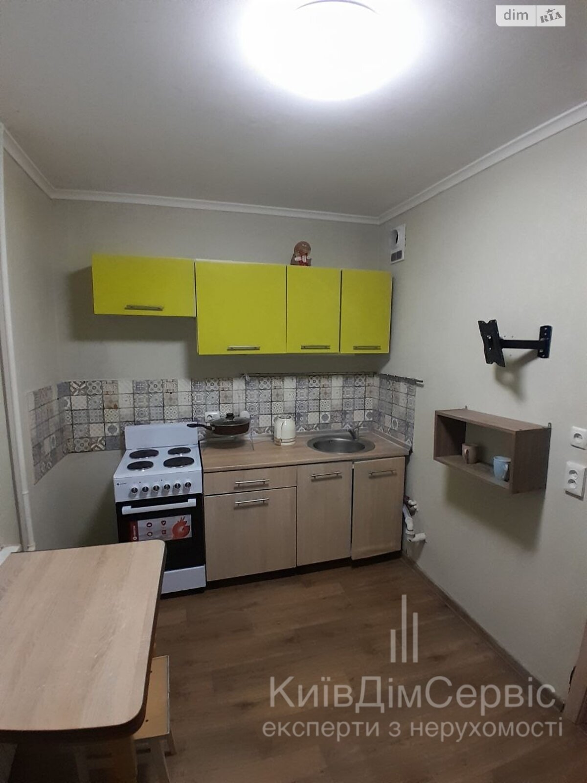 однокомнатная квартира в Киеве, район Святошинский, на ул. Академика Ефремова 9 в аренду на долгий срок помесячно фото 1