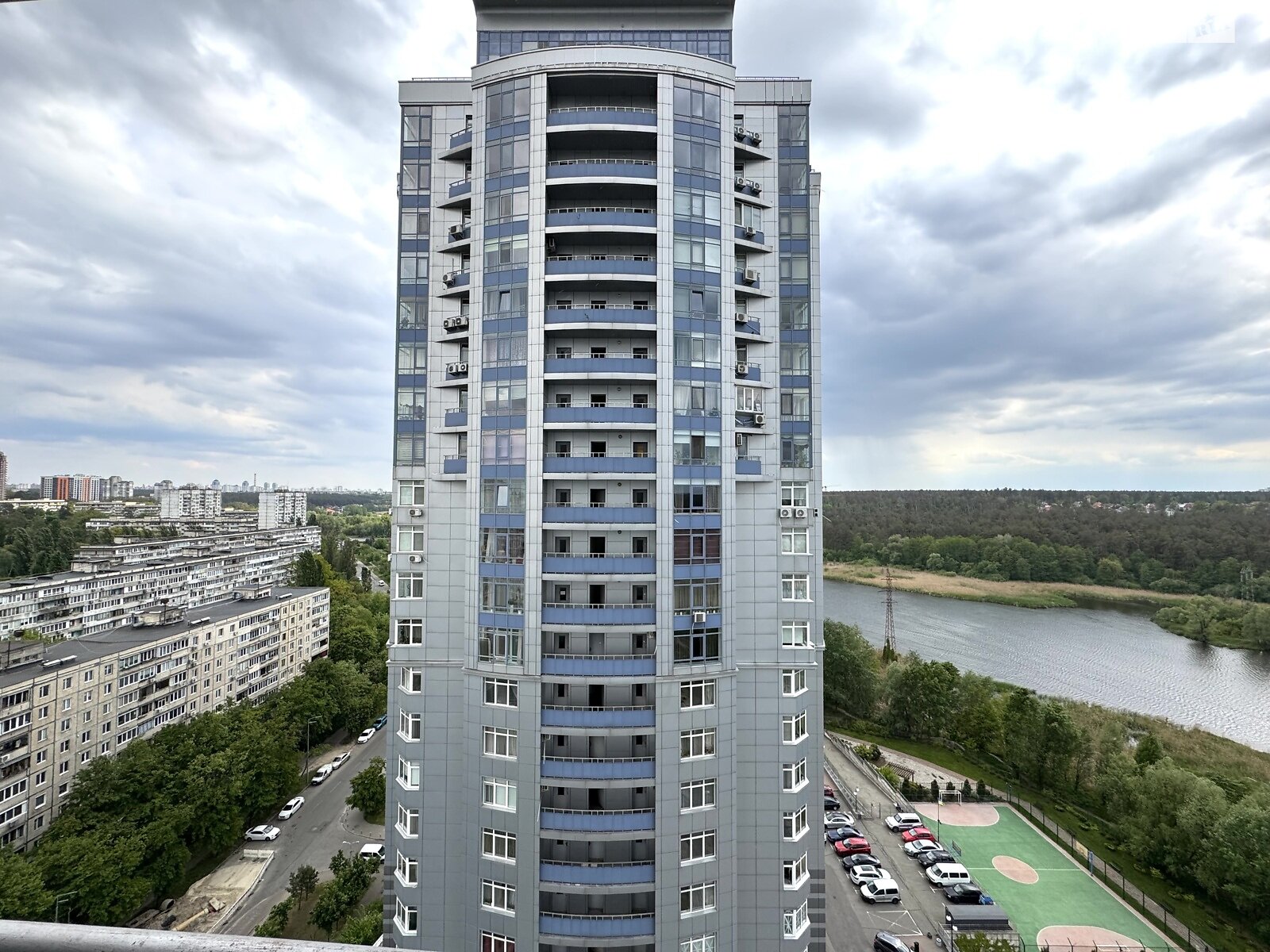 однокімнатна квартира в Києві, район Святошинський, на вул. Миколи Ушакова 1В, кв. 53 в довготривалу оренду помісячно фото 1 однокімнатна квартира в Києві, район Святошинський, на вул. Миколи Ушакова 1В, кв. 53 в довготривалу оренду помісячно фото 1