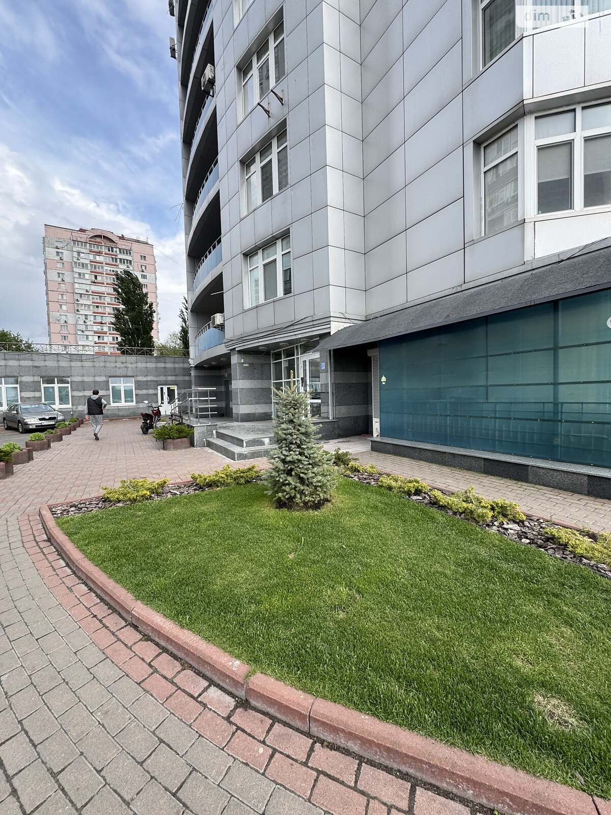 однокімнатна квартира в Києві, район Святошинський, на вул. Миколи Ушакова 1В, кв. 53 в довготривалу оренду помісячно фото 1 однокімнатна квартира в Києві, район Святошинський, на вул. Миколи Ушакова 1В, кв. 53 в довготривалу оренду помісячно фото 1