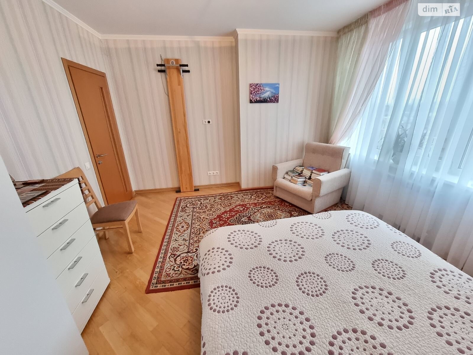 двокімнатна квартира в Києві, район Біличі, на вул. Осіння 33 в довготривалу оренду помісячно фото 1 двокімнатна квартира в Києві, район Біличі, на вул. Осіння 33 в довготривалу оренду помісячно фото 1