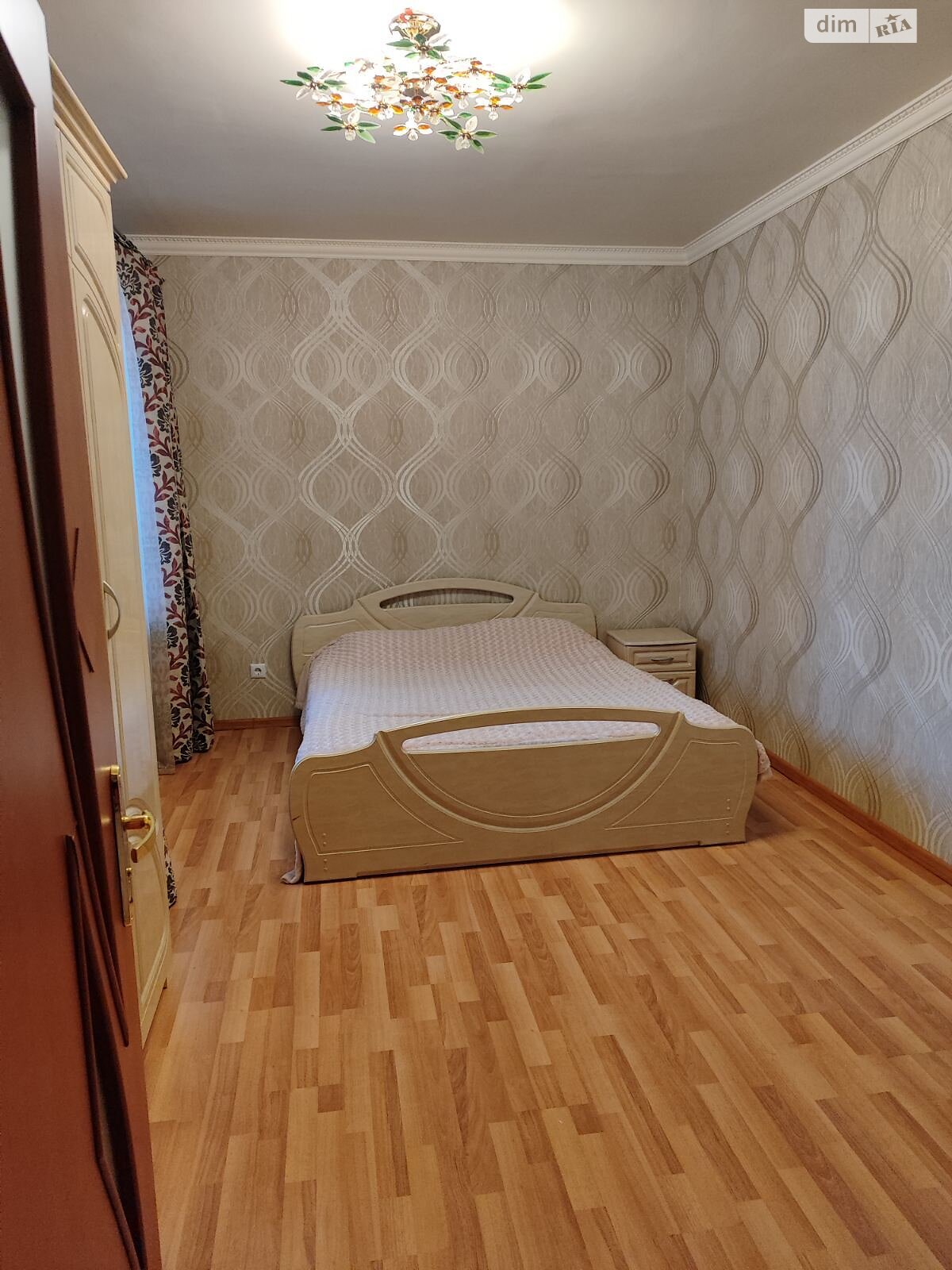 однокомнатная квартира в Киеве, район Беличи, на ул. Осенняя 33 в аренду на долгий срок помесячно фото 1 однокомнатная квартира в Киеве, район Беличи, на ул. Осенняя 33 в аренду на долгий срок помесячно фото 1