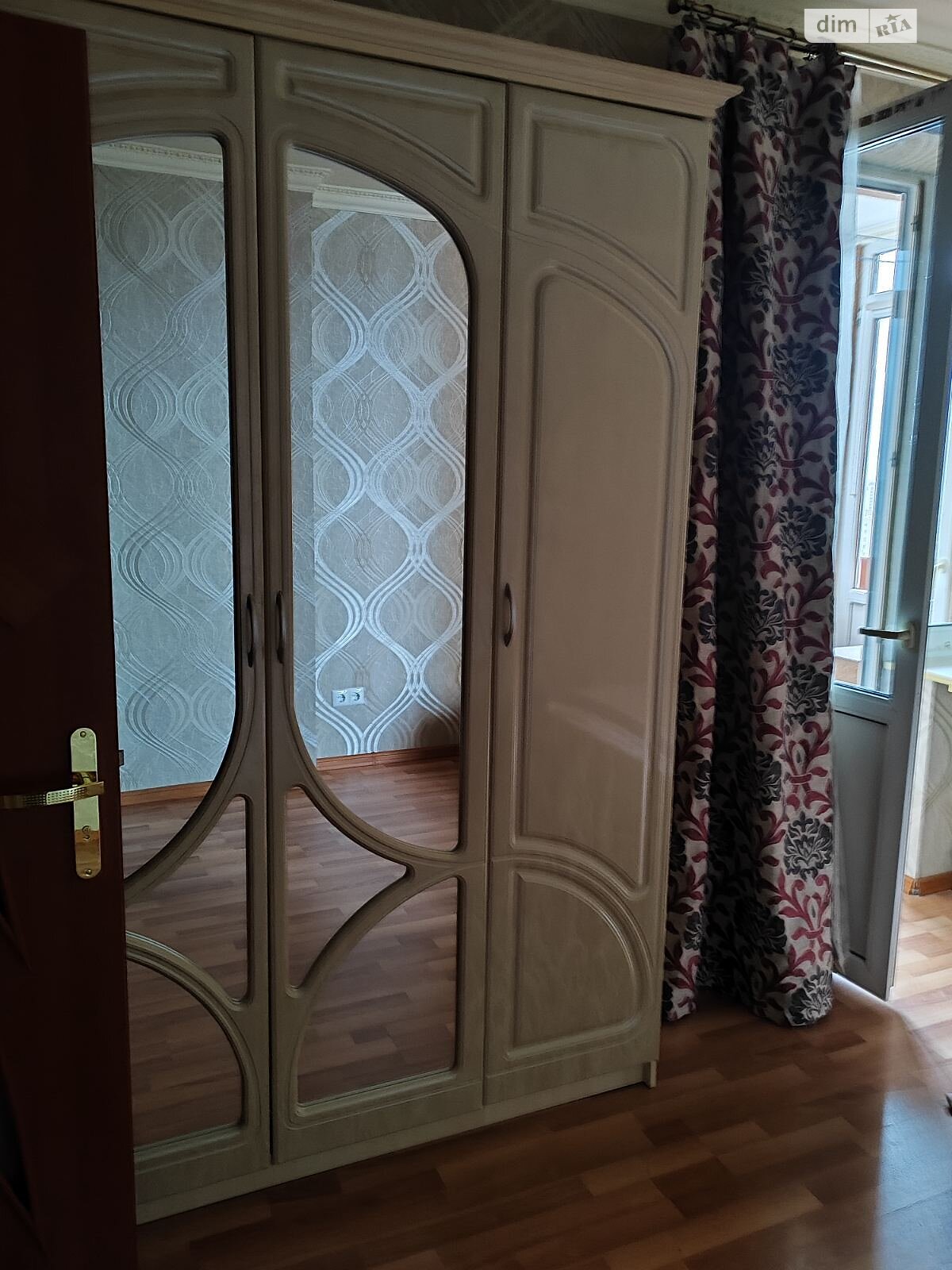 однокомнатная квартира в Киеве, район Беличи, на ул. Осенняя 33 в аренду на долгий срок помесячно фото 1 однокомнатная квартира в Киеве, район Беличи, на ул. Осенняя 33 в аренду на долгий срок помесячно фото 1