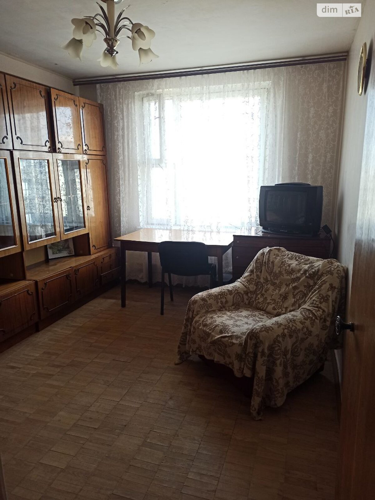 однокомнатная квартира в Киеве, район Березняки, на бул. Амвросия Бучмы 8 в аренду на долгий срок помесячно фото 1 однокомнатная квартира в Киеве, район Березняки, на бул. Амвросия Бучмы 8 в аренду на долгий срок помесячно фото 1