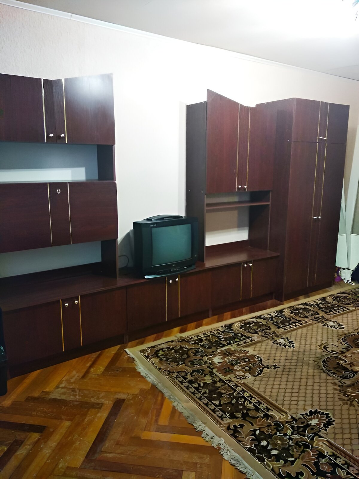 однокомнатная квартира в Киеве, район Березняки, на наб. Днепровская 3 в аренду на долгий срок помесячно фото 1 однокомнатная квартира в Киеве, район Березняки, на наб. Днепровская 3 в аренду на долгий срок помесячно фото 1